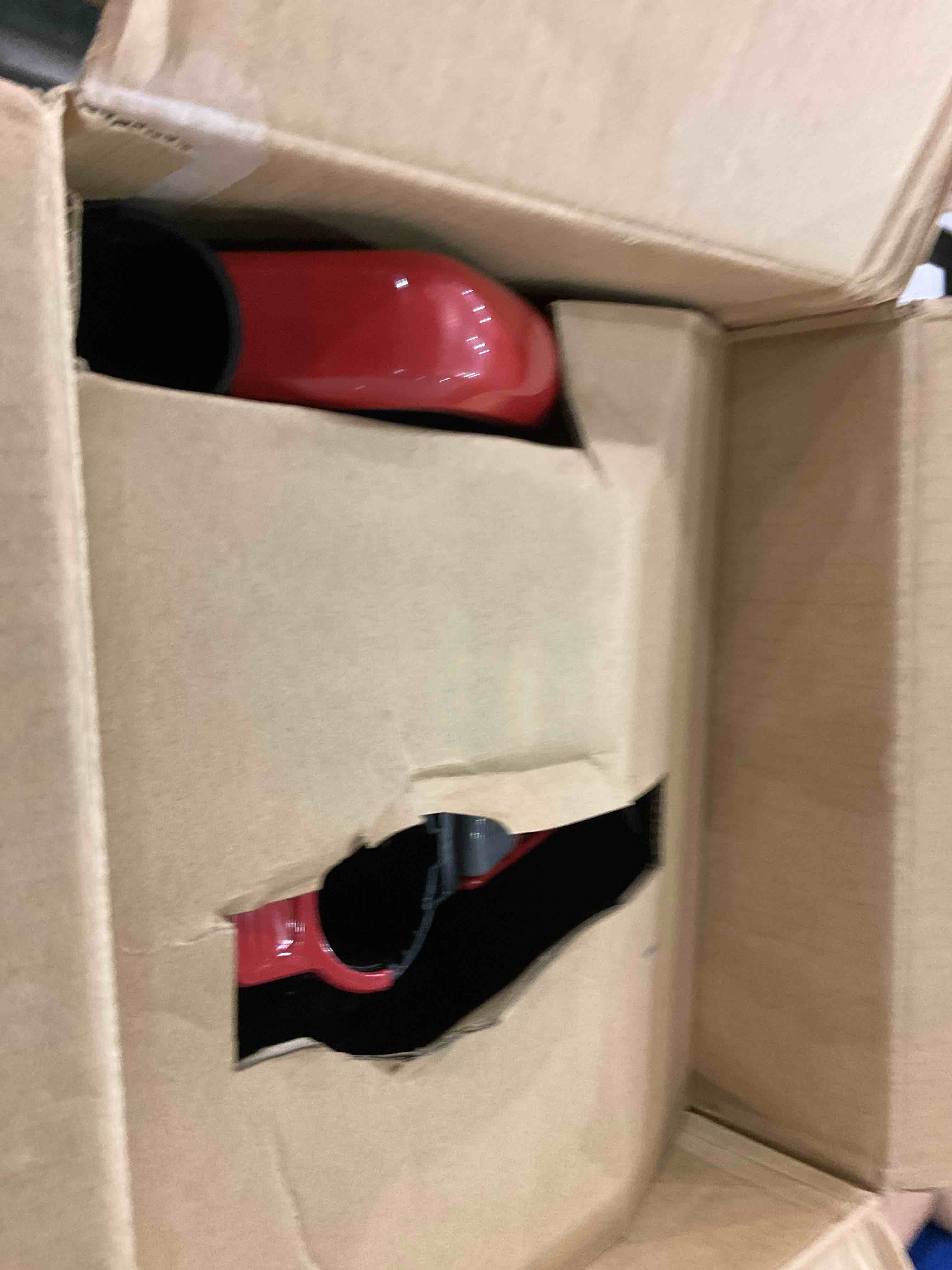 https://s3.amazonaws.com/lotting-images-prod/BargainHunt/EXS01270073_1712064559806.jpeg
