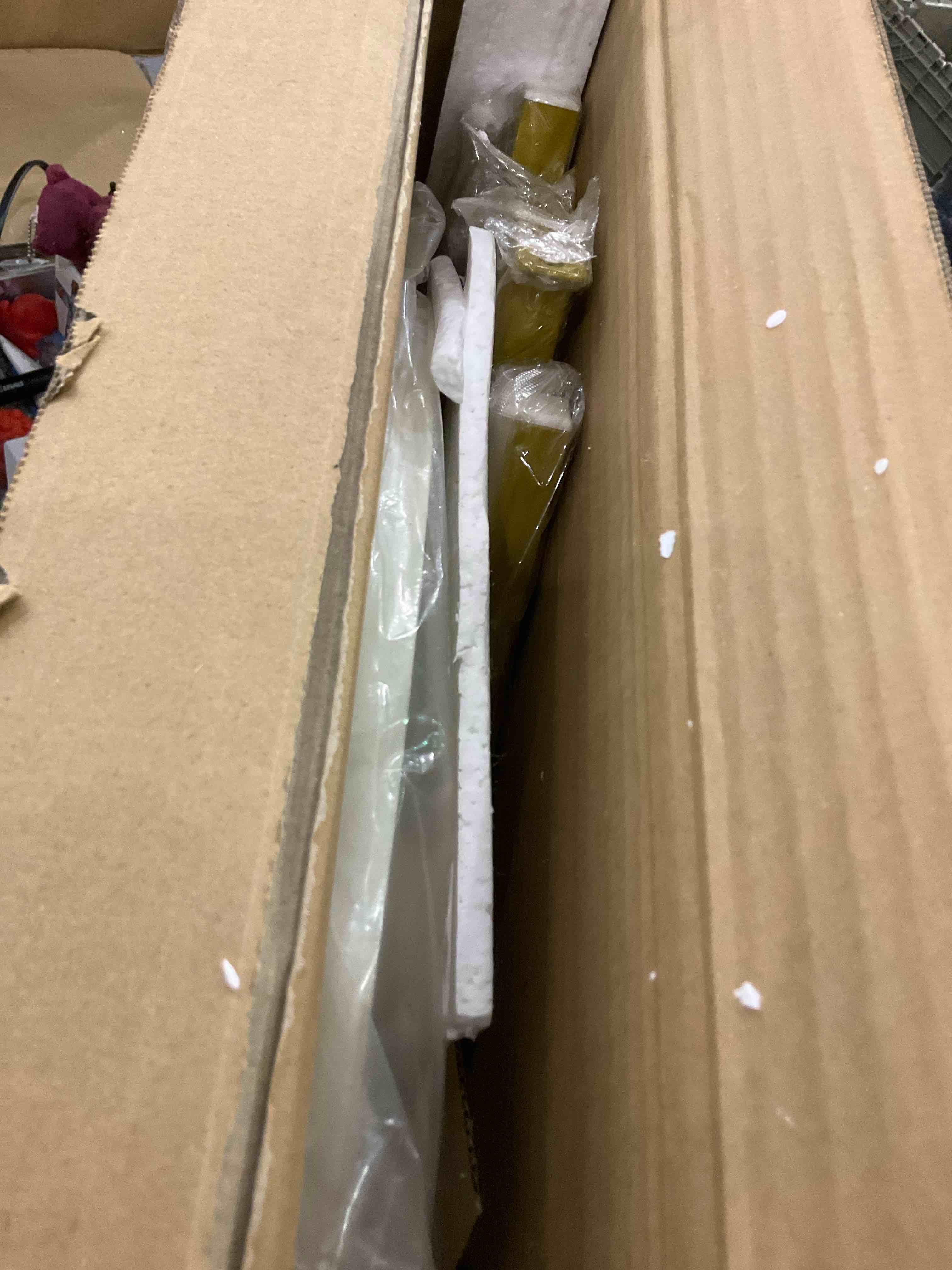 https://s3.amazonaws.com/lotting-images-prod/BargainHunt/EXS01270115_1712071888797.jpeg