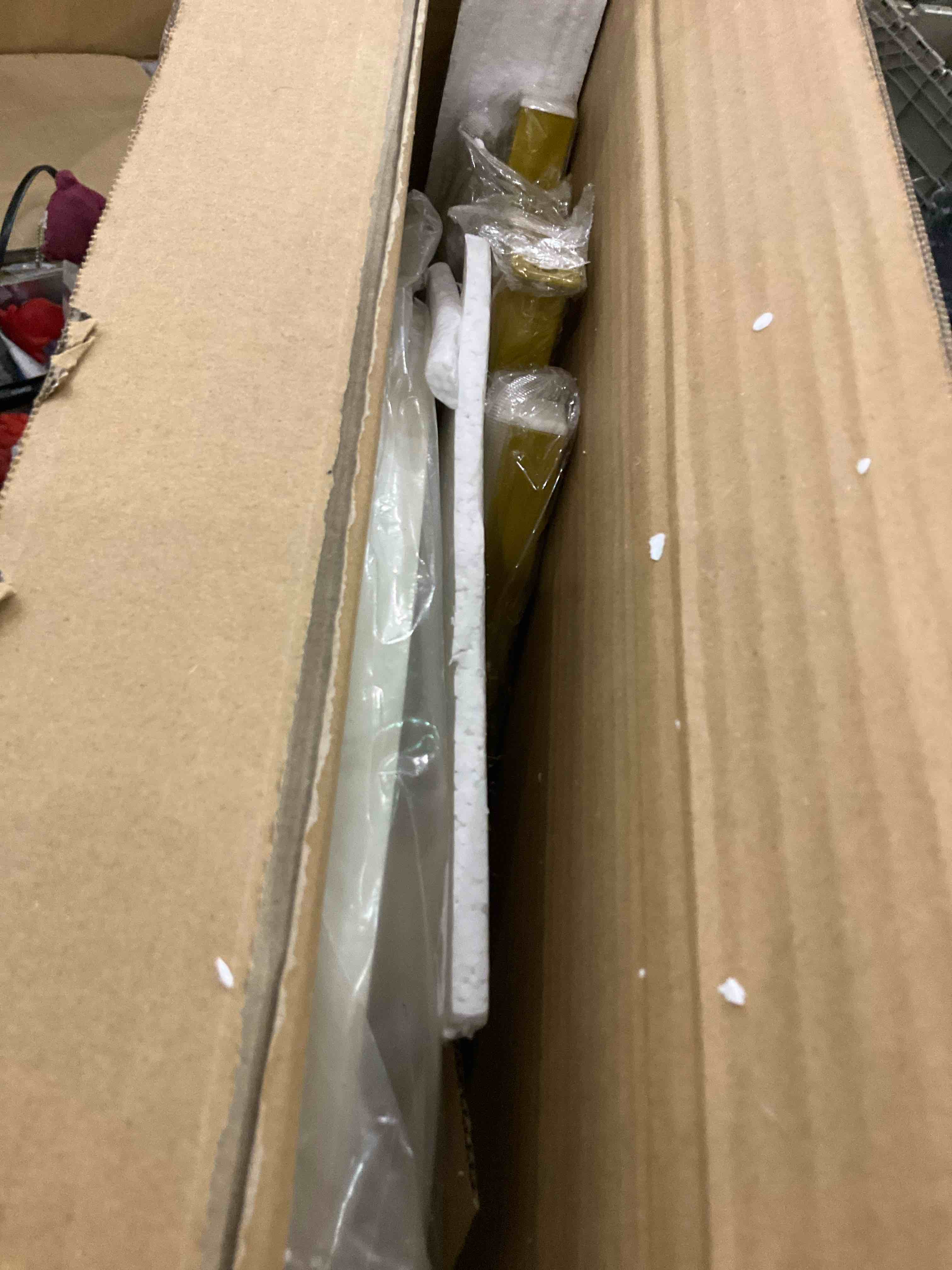 https://s3.amazonaws.com/lotting-images-prod/BargainHunt/EXS01270115_1712071889681.jpeg