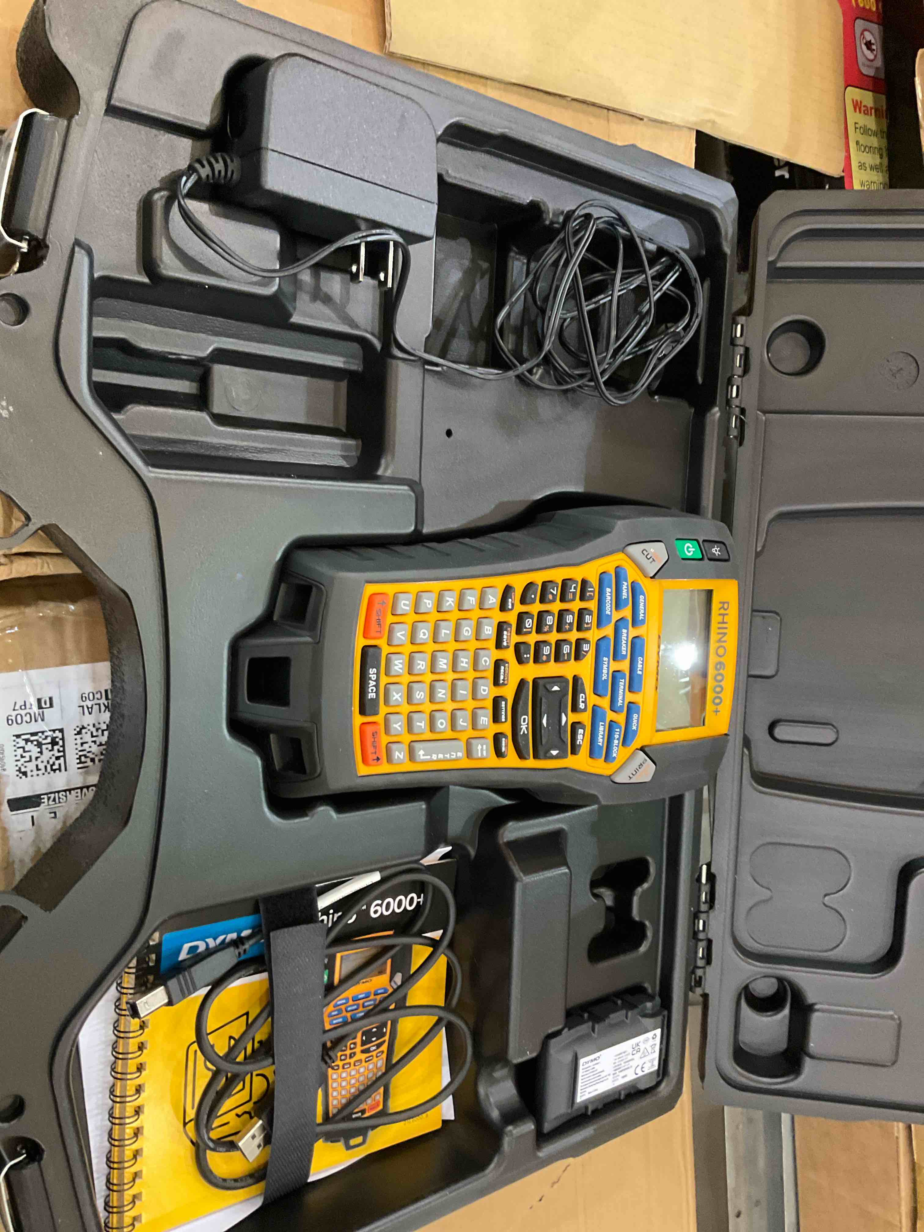https://s3.amazonaws.com/lotting-images-prod/BargainHunt/EXS01270193_1712155837135.jpeg