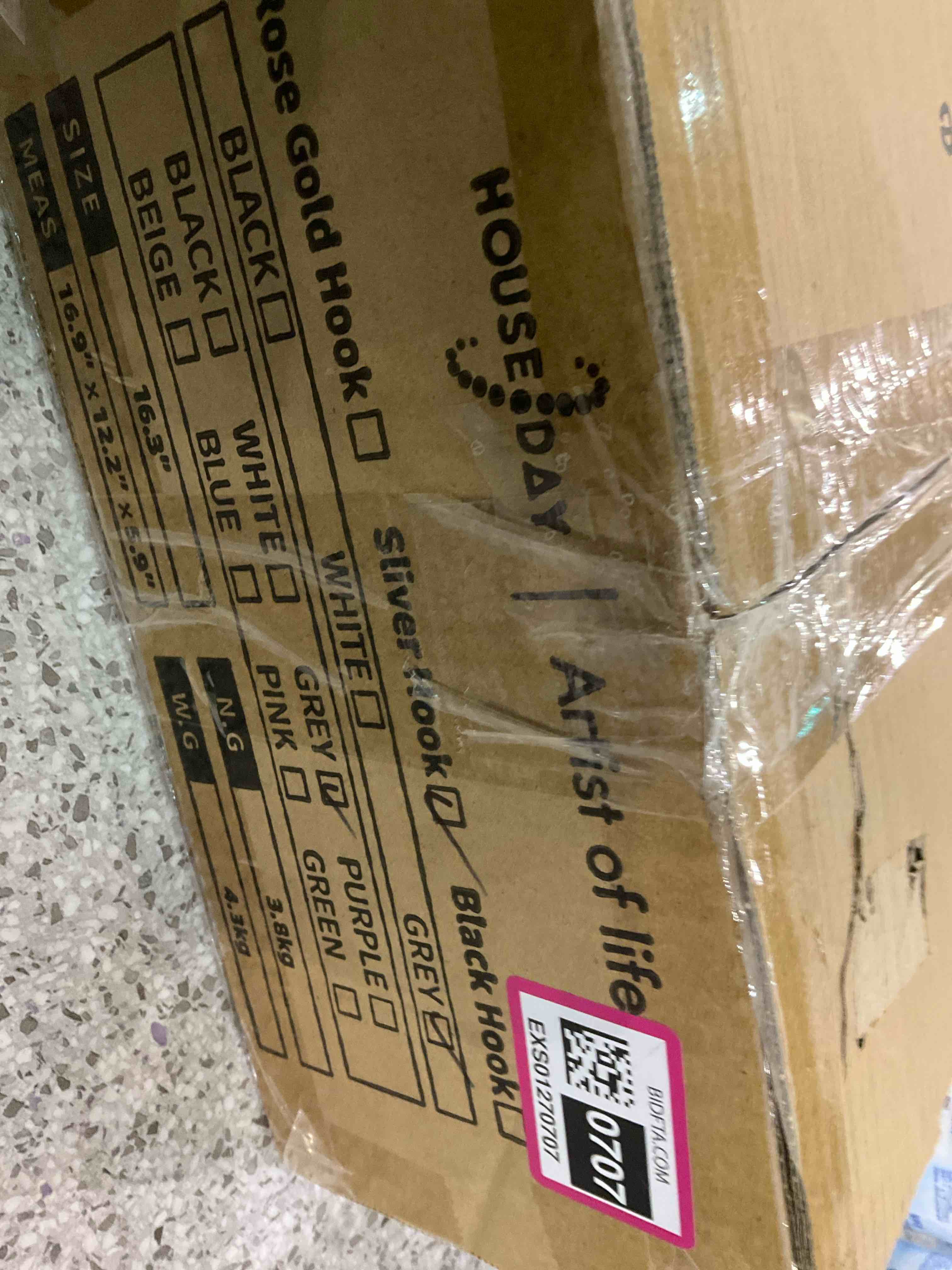 https://s3.amazonaws.com/lotting-images-prod/BargainHunt/EXS01270707_1711714067644.jpeg