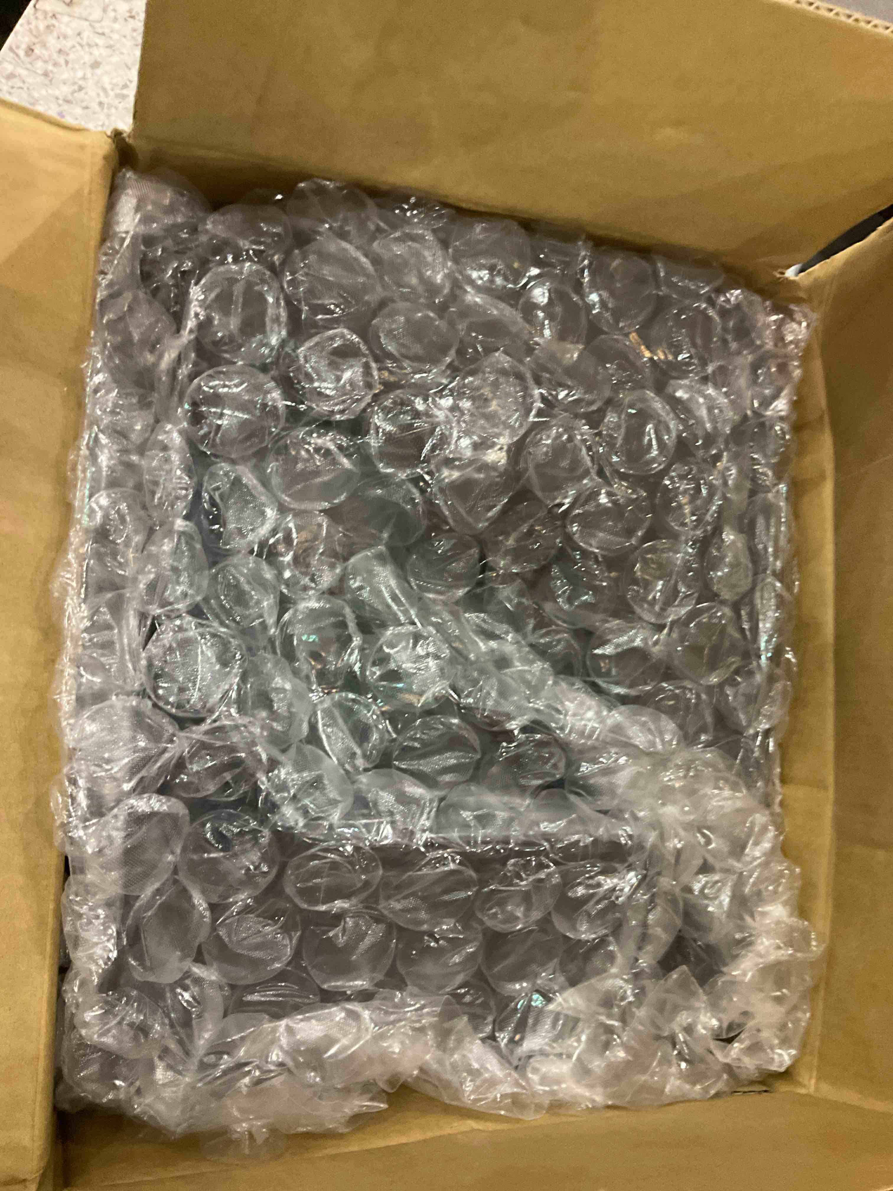 https://s3.amazonaws.com/lotting-images-prod/BargainHunt/EXS01270727_1711719848889.jpeg