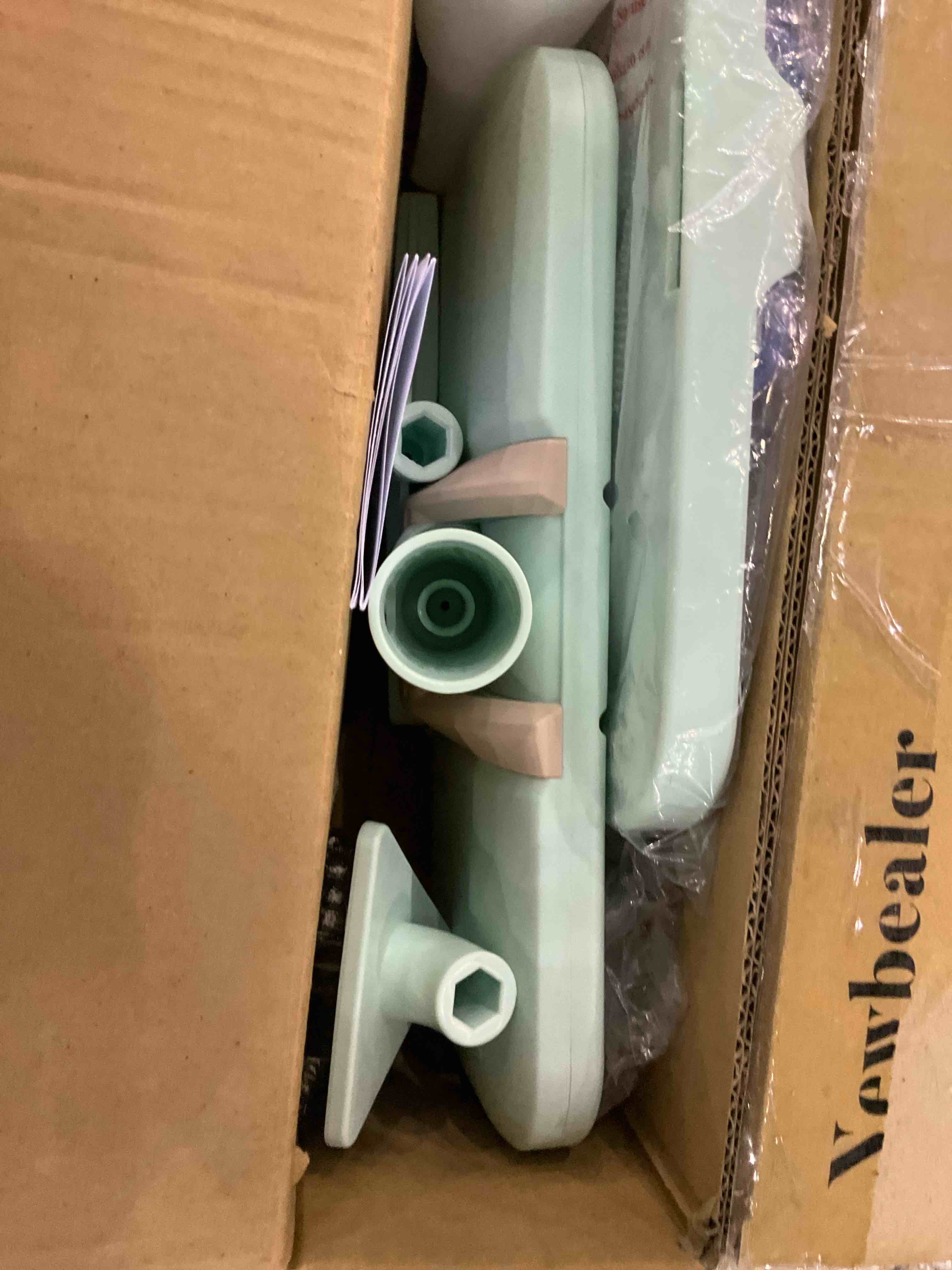 https://s3.amazonaws.com/lotting-images-prod/BargainHunt/EXS01270959_1712059288858.jpeg
