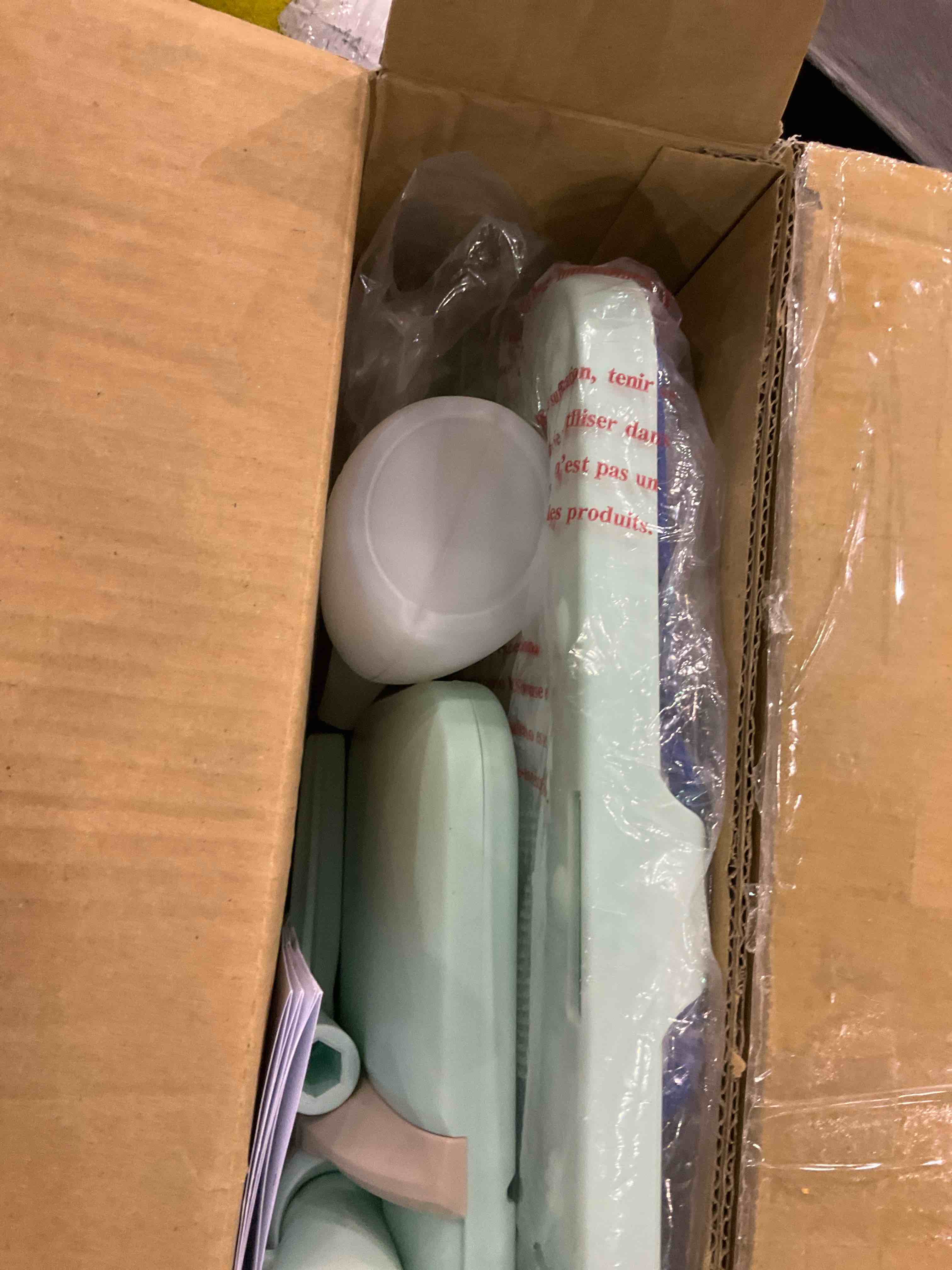 https://s3.amazonaws.com/lotting-images-prod/BargainHunt/EXS01270959_1712059289947.jpeg