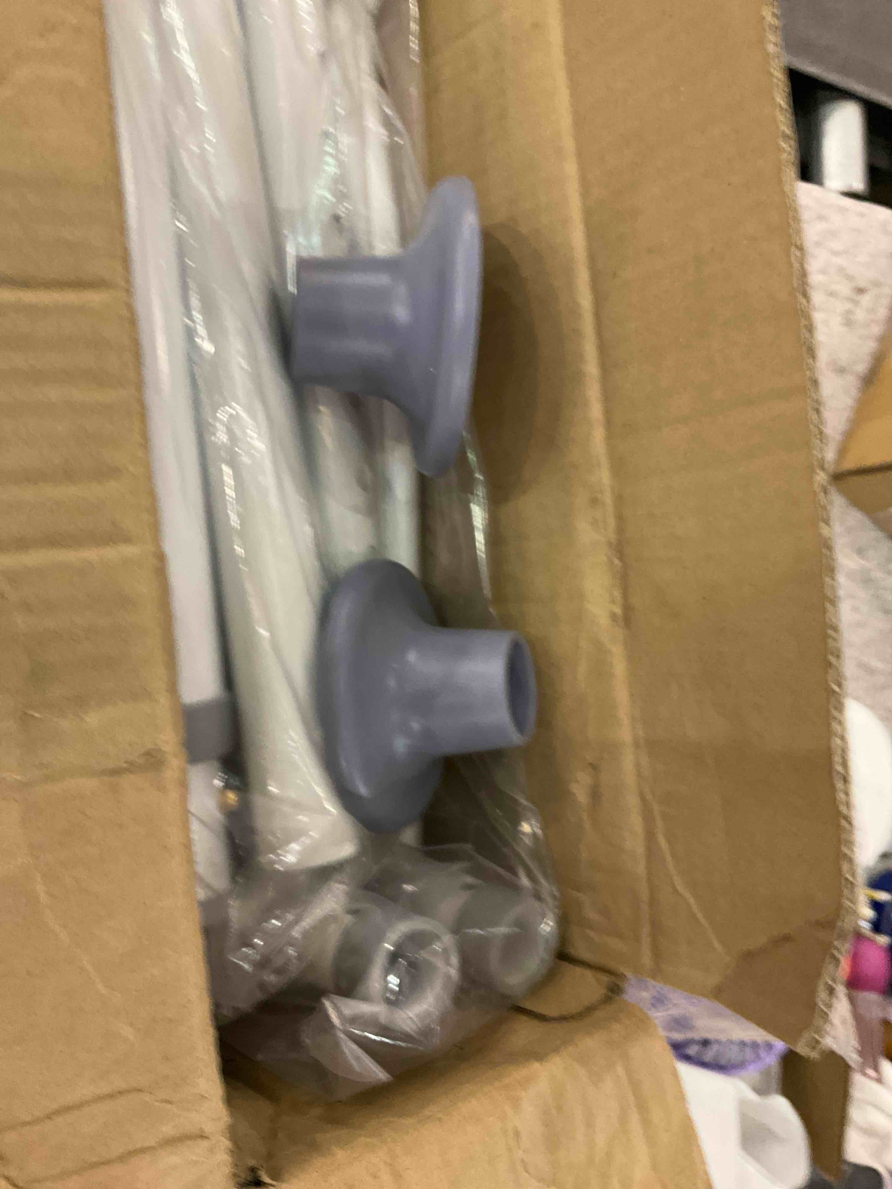 https://s3.amazonaws.com/lotting-images-prod/BargainHunt/EXS01270990_1712065266239.jpeg