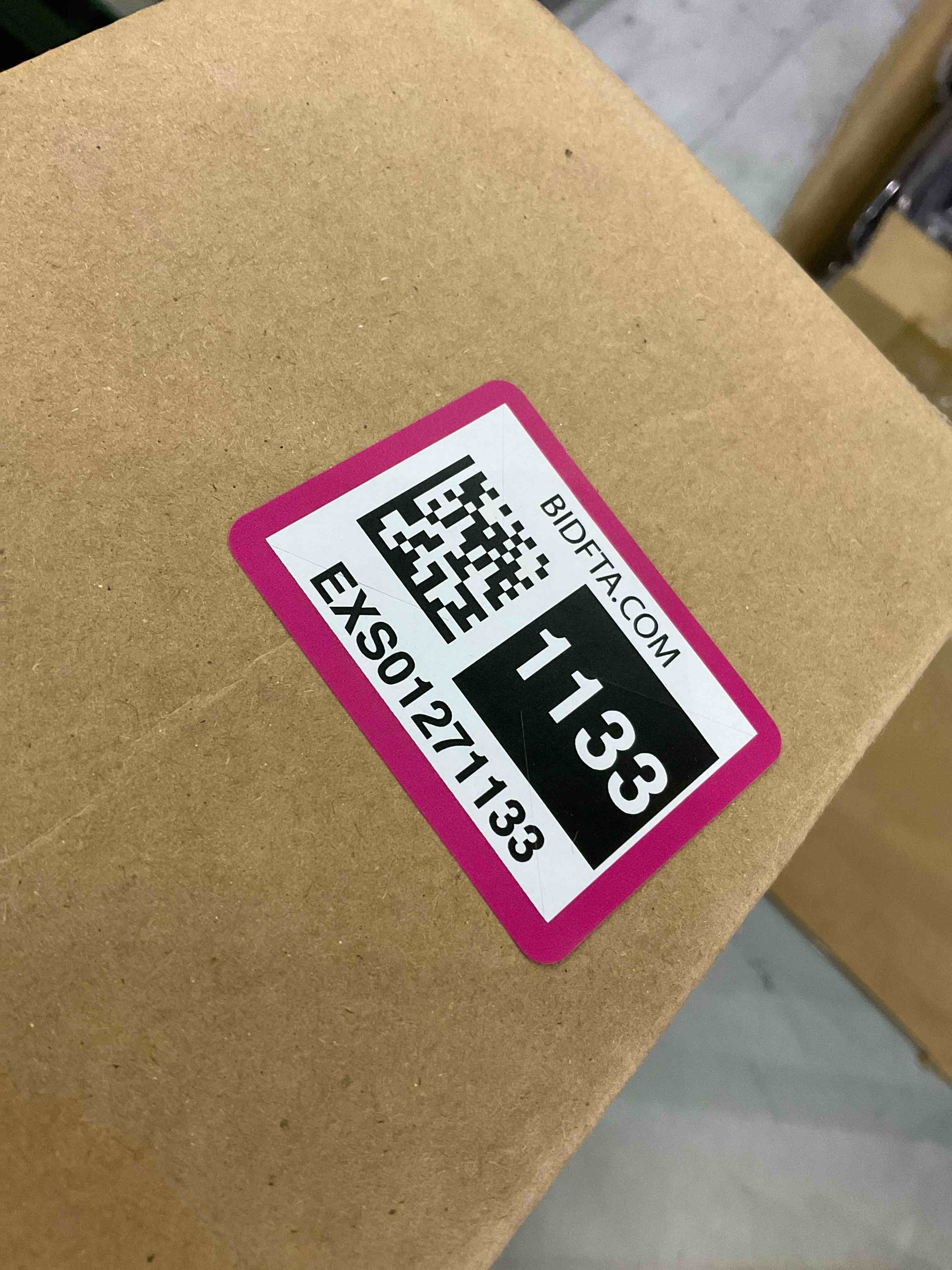 https://s3.amazonaws.com/lotting-images-prod/BargainHunt/EXS01271133_1711543515616.jpeg