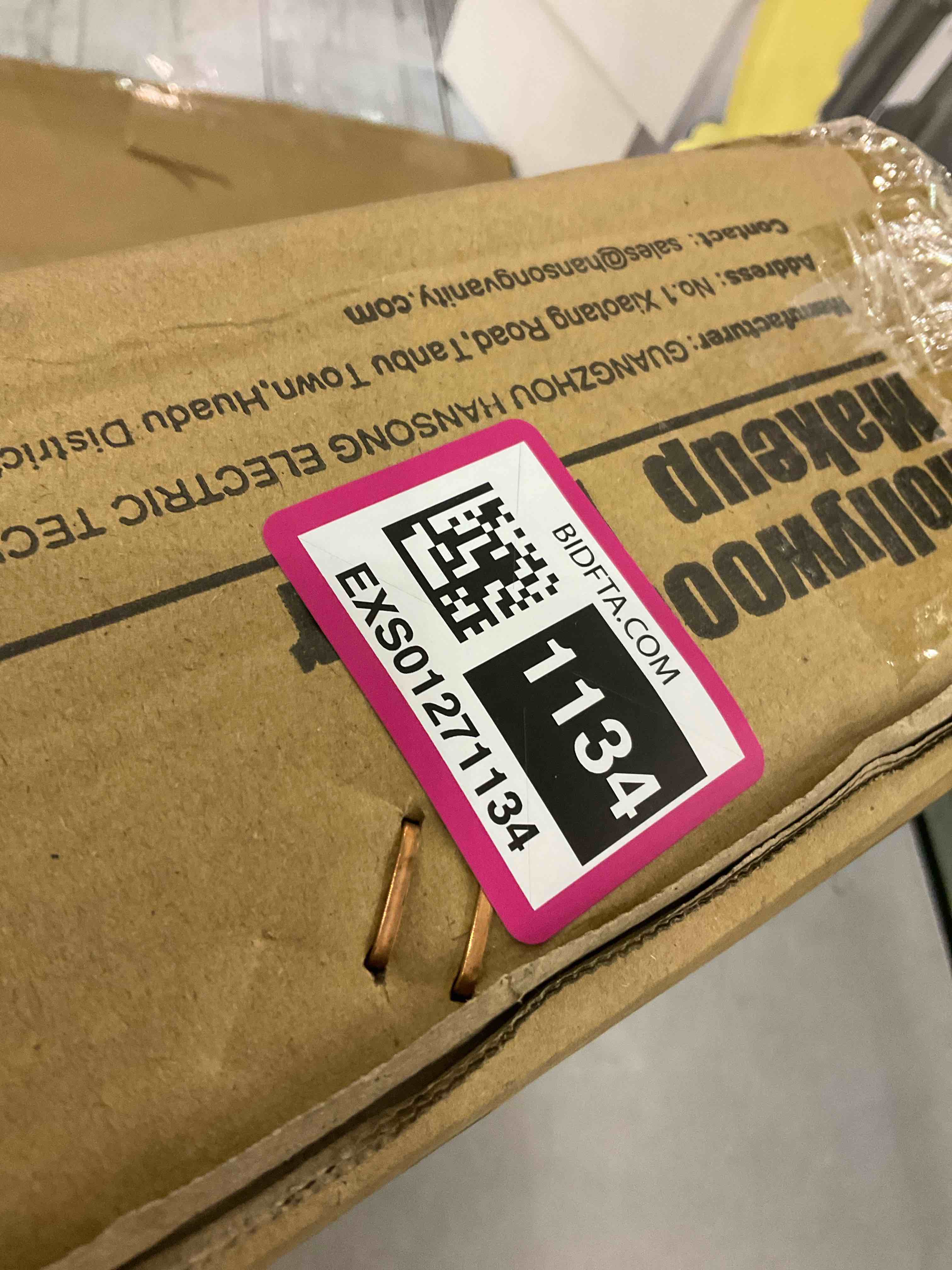 https://s3.amazonaws.com/lotting-images-prod/BargainHunt/EXS01271134_1711543635387.jpeg