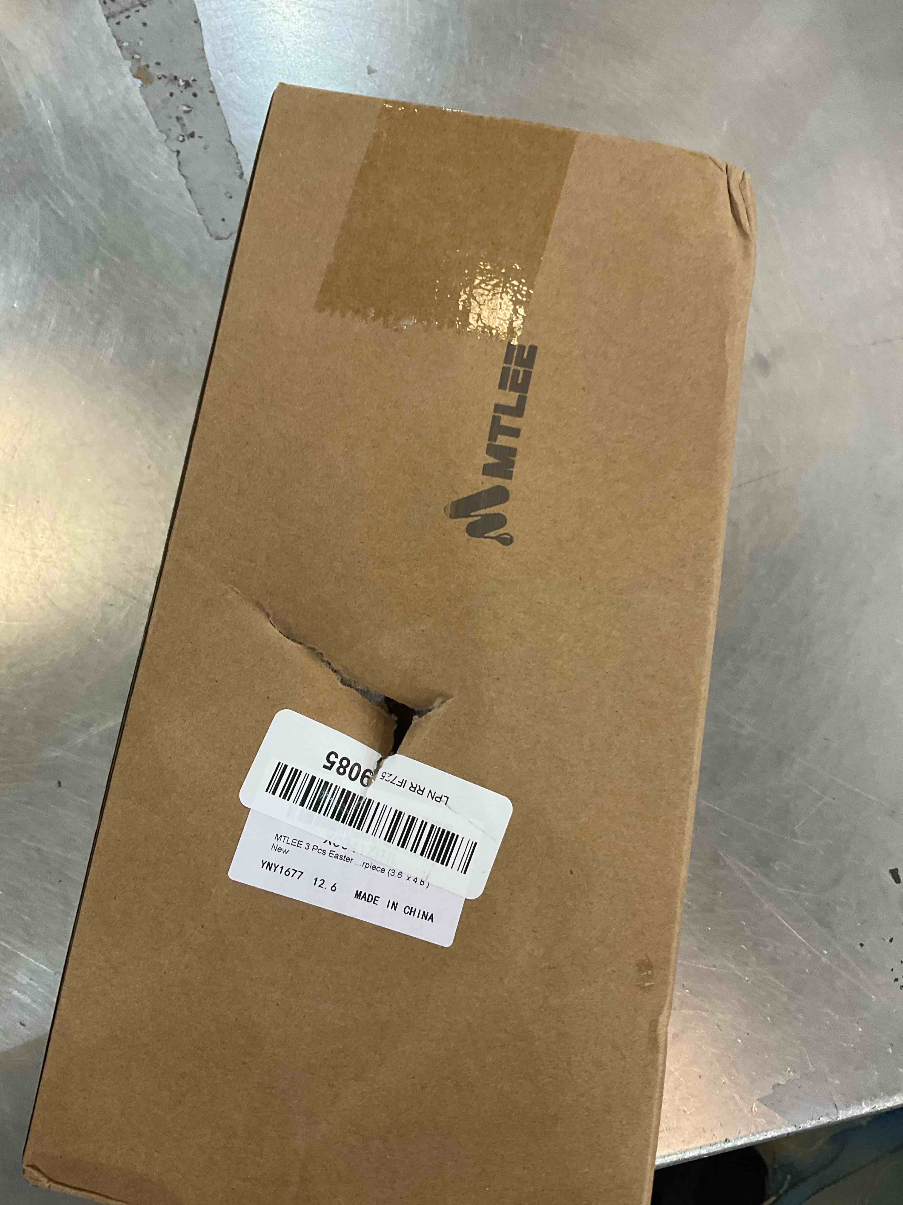 https://s3.amazonaws.com/lotting-images-prod/BargainHunt/EXS01271264_1711564494676.jpeg
