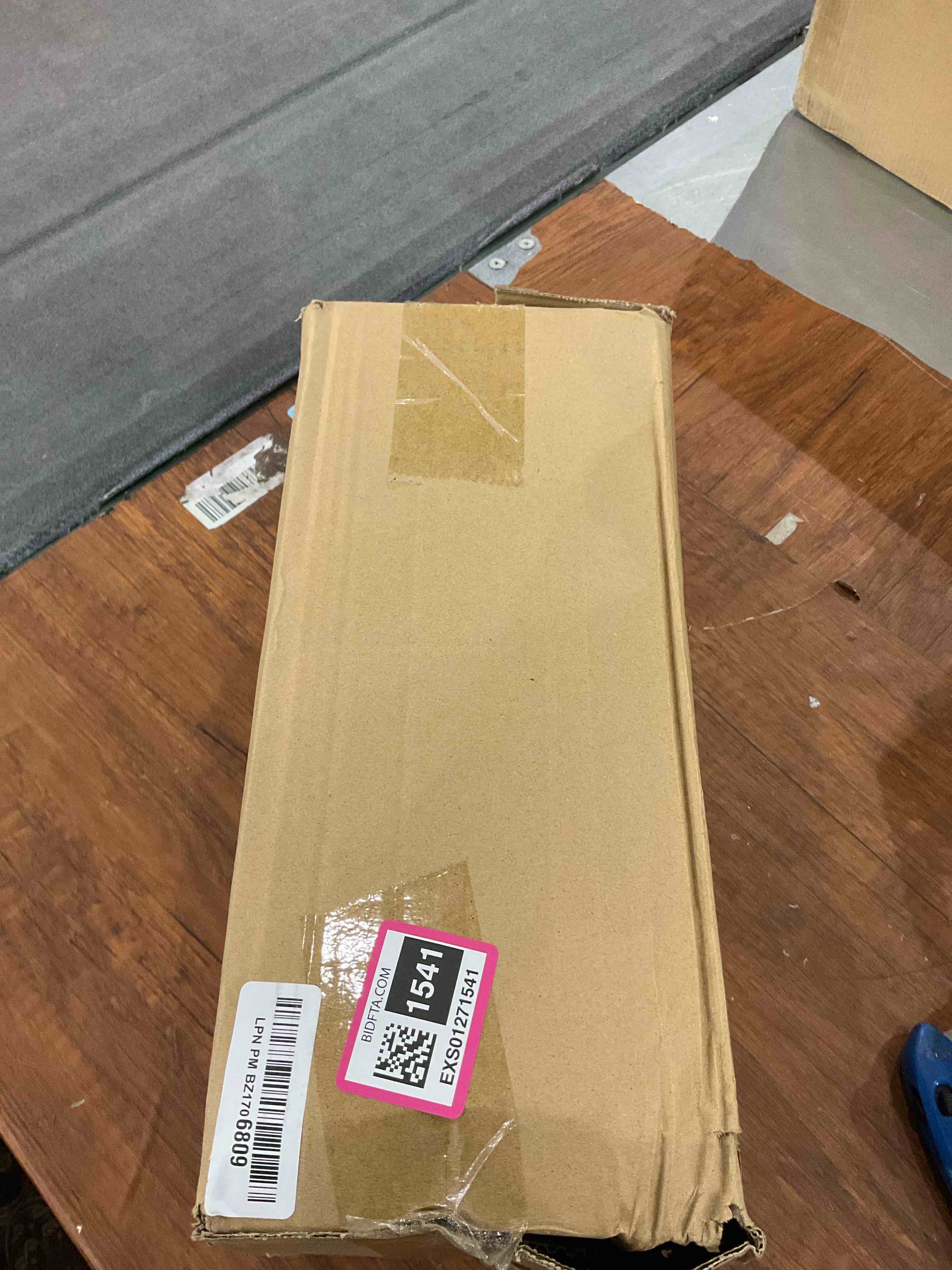 https://s3.amazonaws.com/lotting-images-prod/BargainHunt/EXS01271541_1713784746237.jpeg