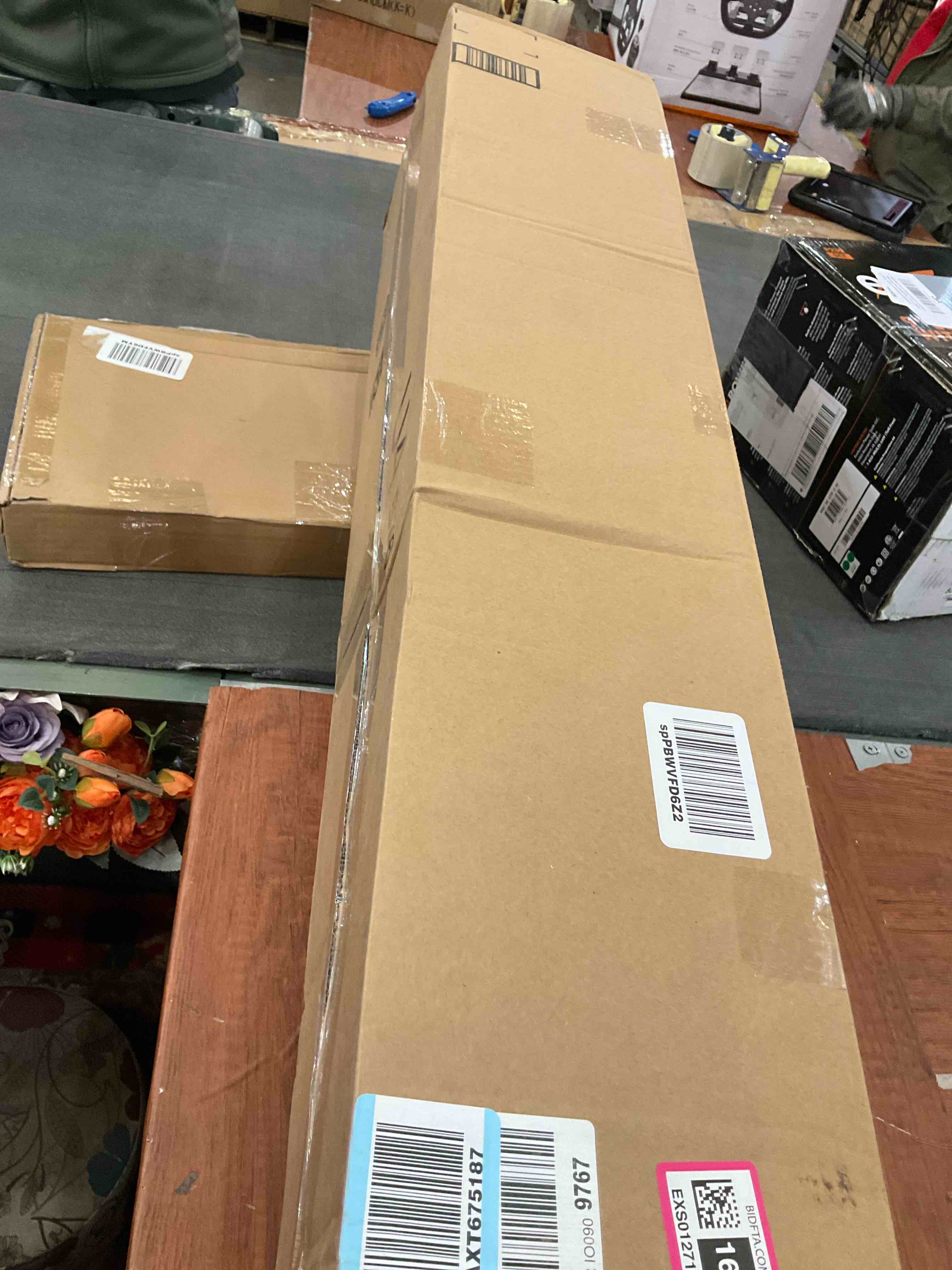 https://s3.amazonaws.com/lotting-images-prod/BargainHunt/EXS01271631_1713891227482.jpeg
