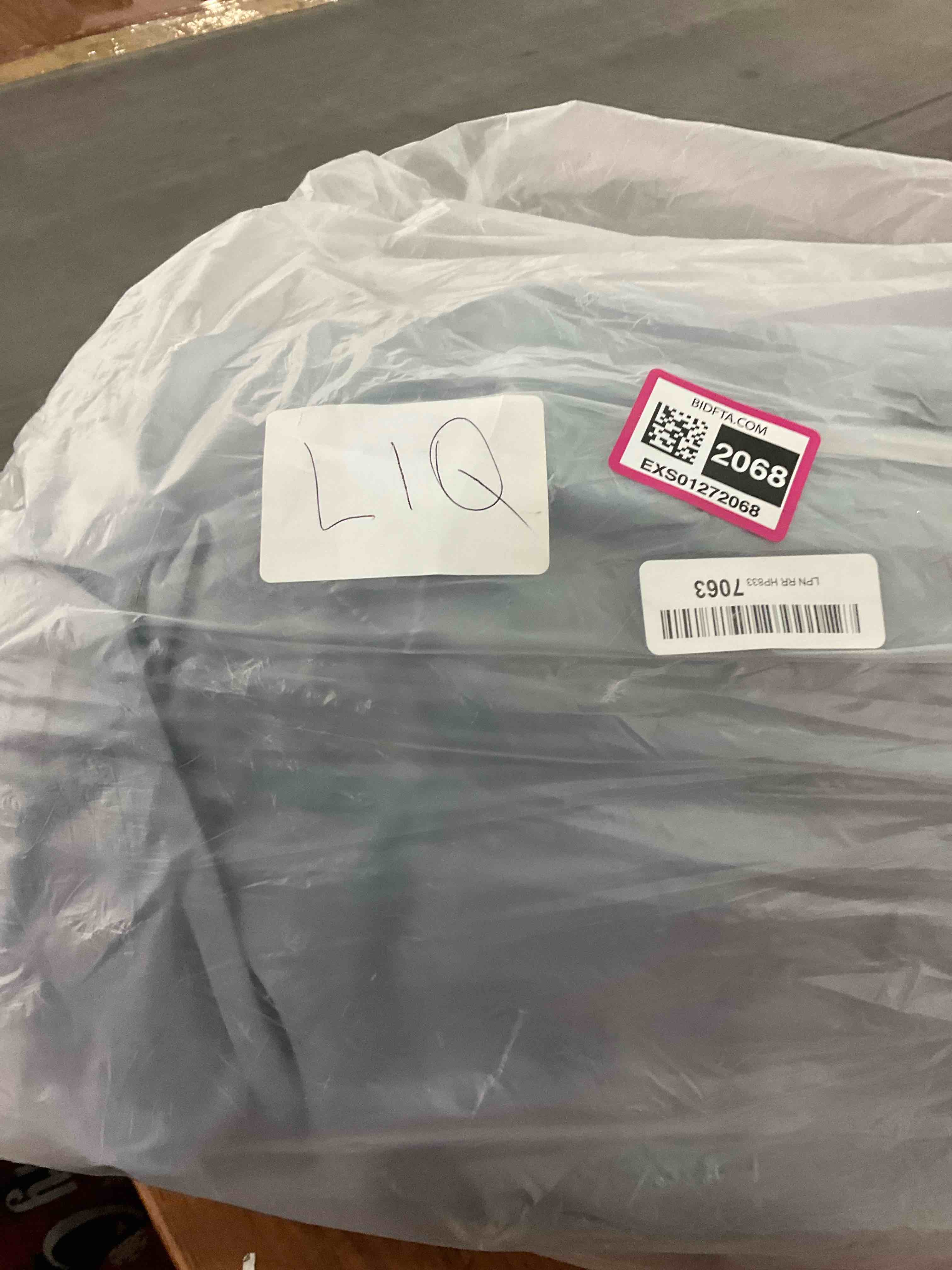 https://s3.amazonaws.com/lotting-images-prod/BargainHunt/EXS01272068_1712319623653.jpeg