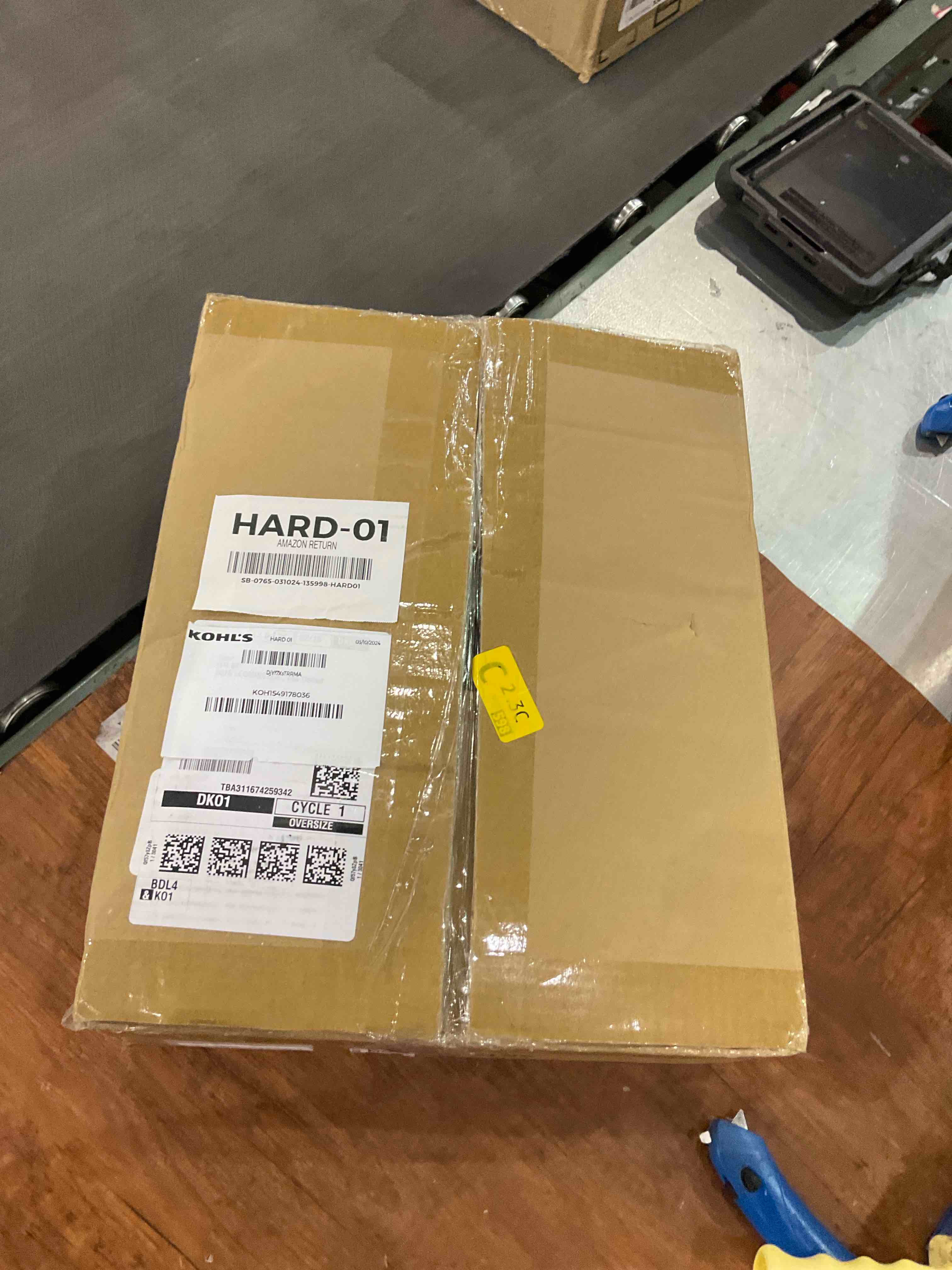 https://s3.amazonaws.com/lotting-images-prod/BargainHunt/EXS01272163_1712575134267.jpeg