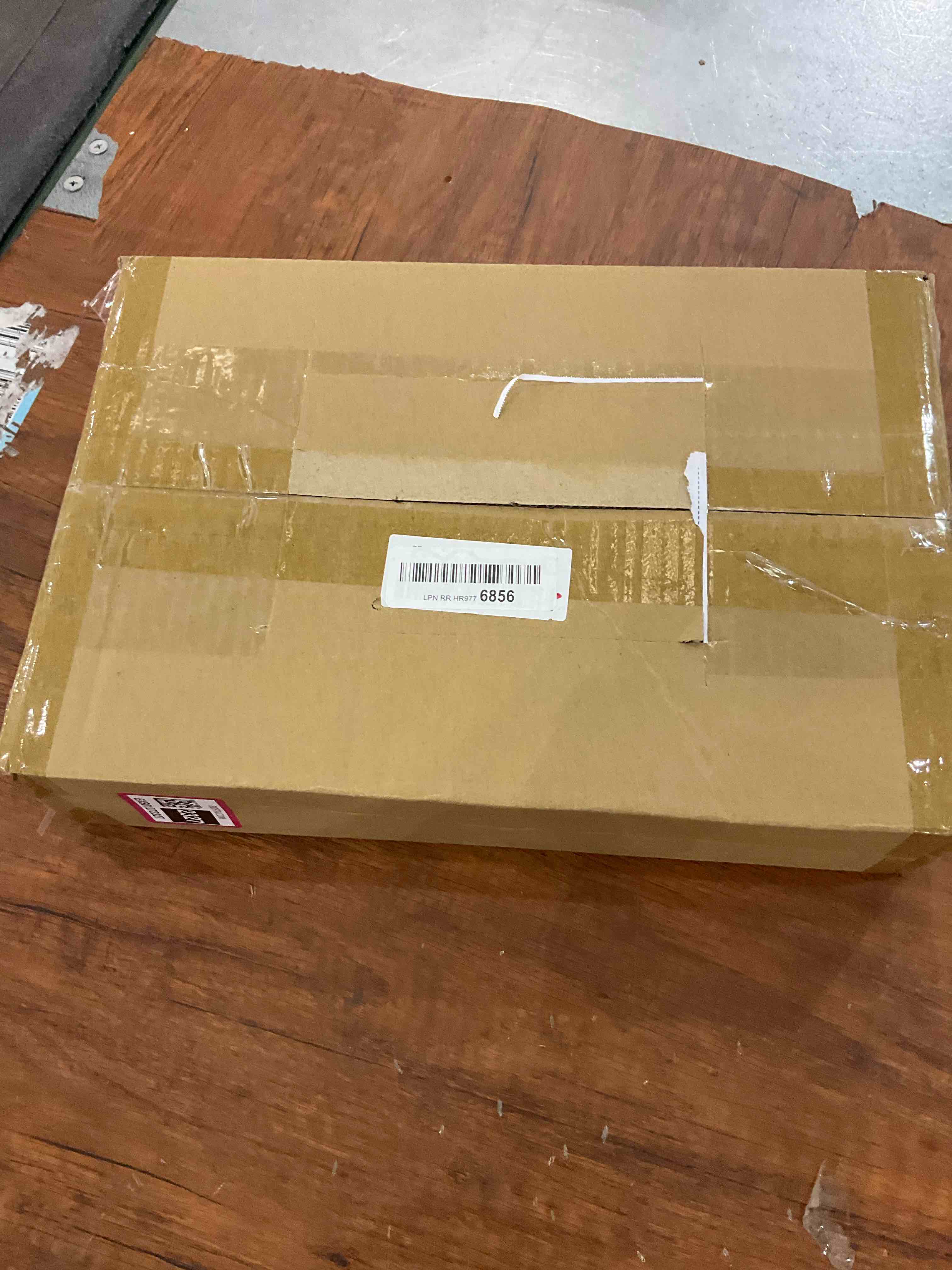 https://s3.amazonaws.com/lotting-images-prod/BargainHunt/EXS01272327_1712672129580.jpeg