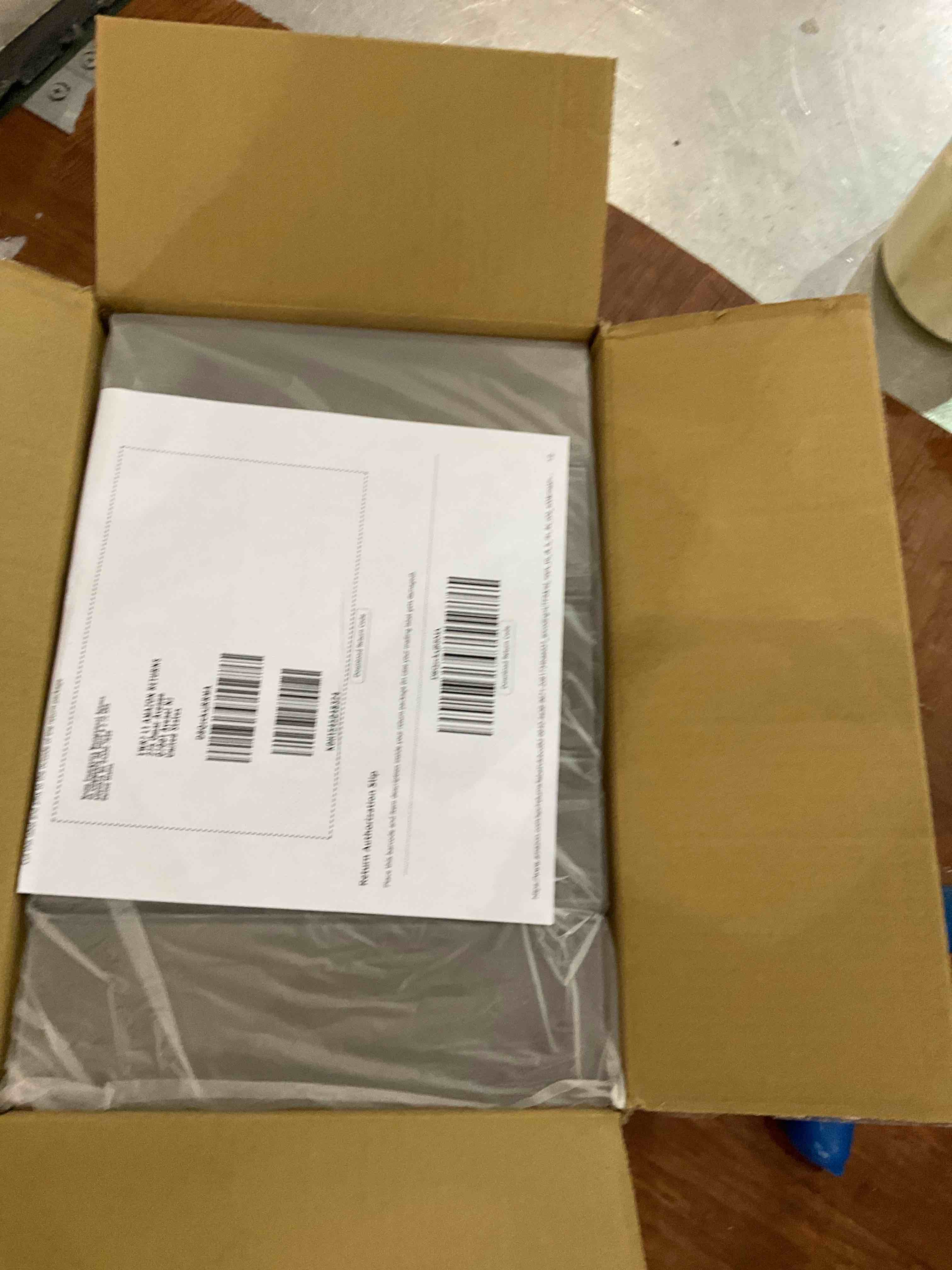 https://s3.amazonaws.com/lotting-images-prod/BargainHunt/EXS01272327_1712672175877.jpeg