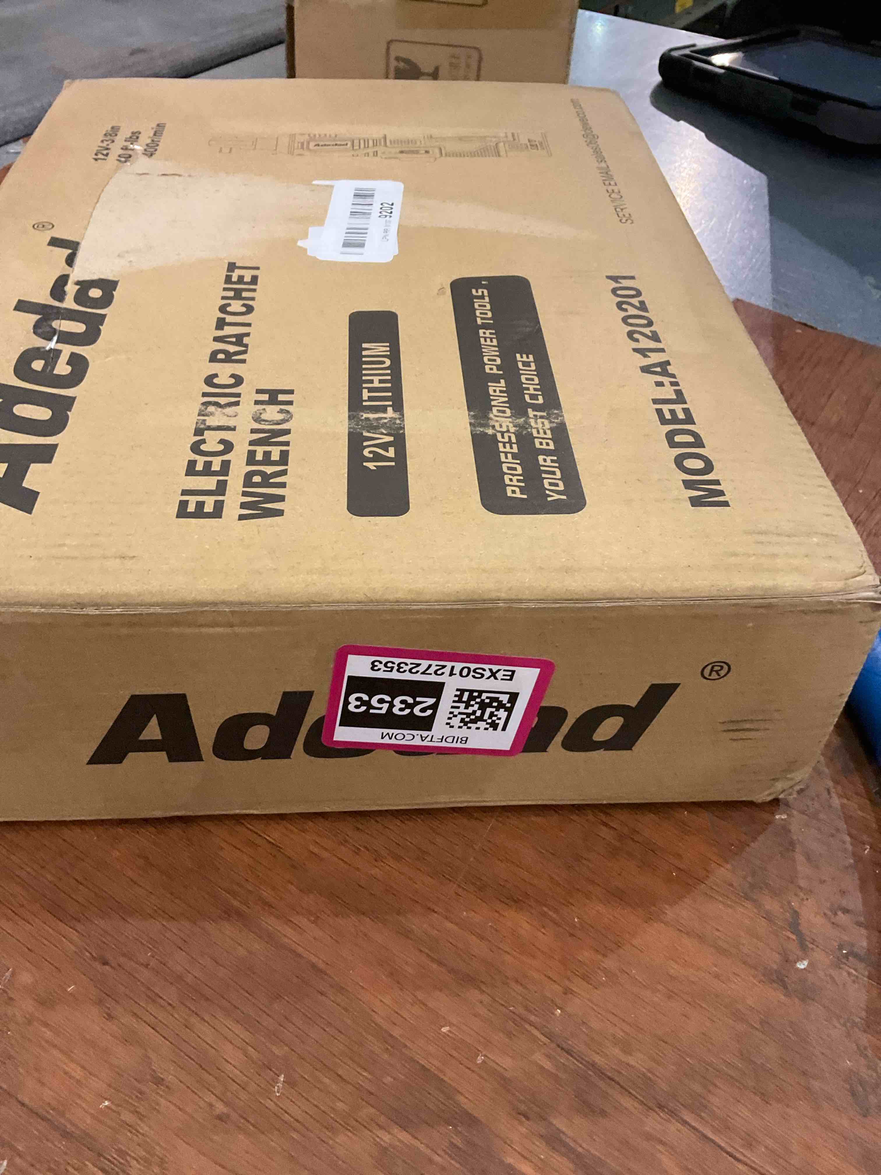 https://s3.amazonaws.com/lotting-images-prod/BargainHunt/EXS01272353_1712683266413.jpeg