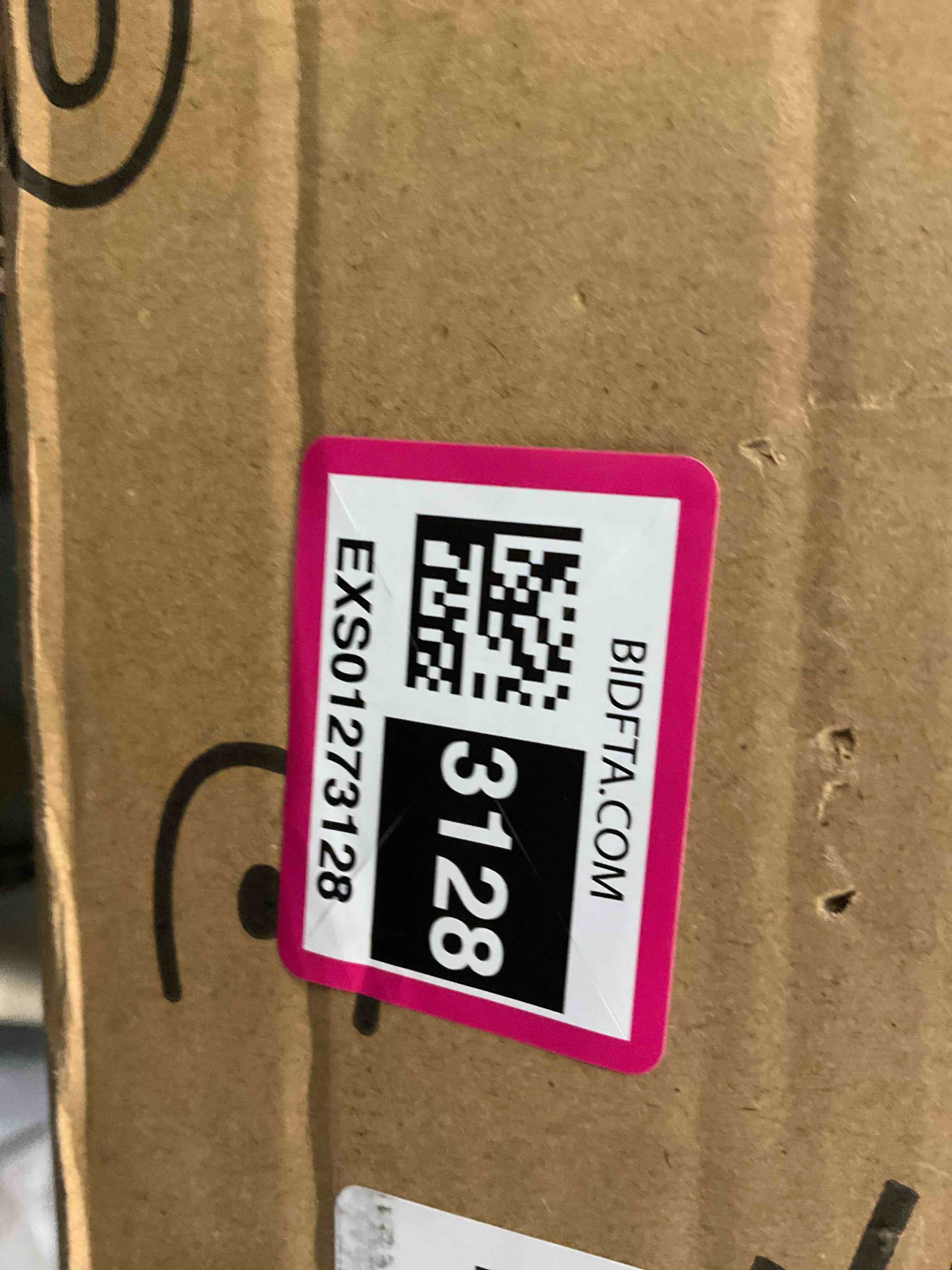 https://s3.amazonaws.com/lotting-images-prod/BargainHunt/EXS01273128_1712162129435.jpeg