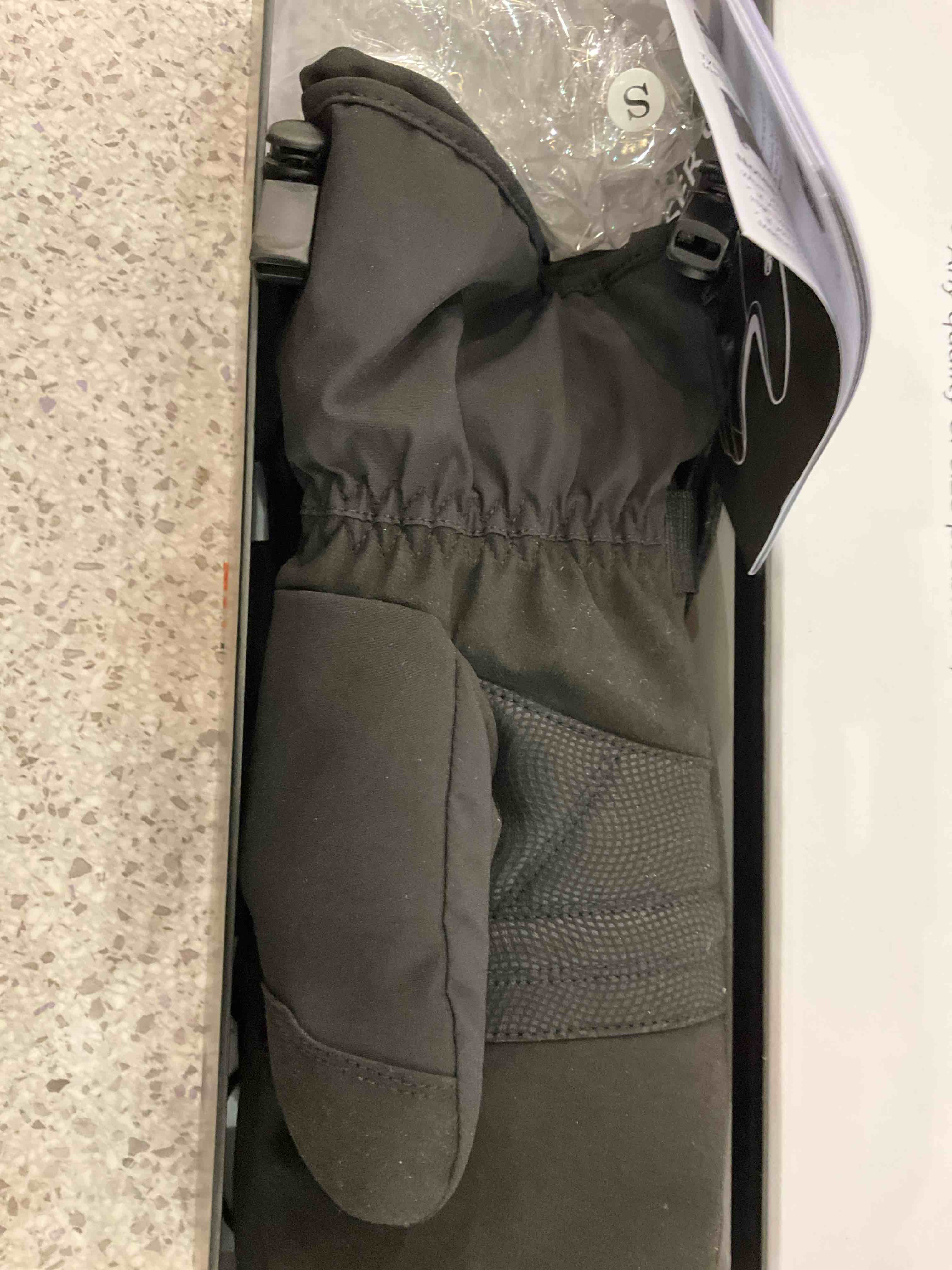 https://s3.amazonaws.com/lotting-images-prod/BargainHunt/EXS01273224_1712252250195.jpeg