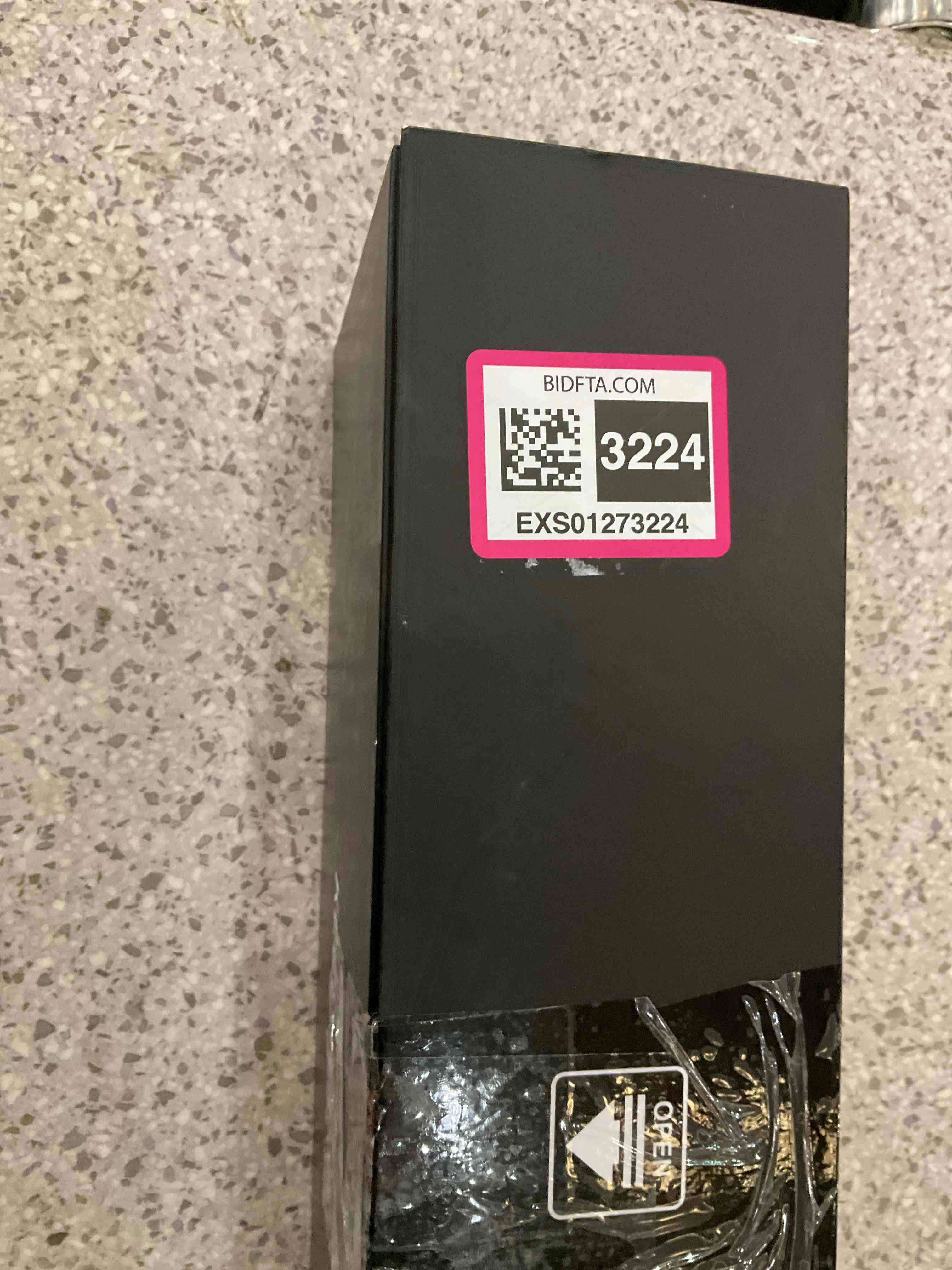 https://s3.amazonaws.com/lotting-images-prod/BargainHunt/EXS01273224_1712252323457.jpeg