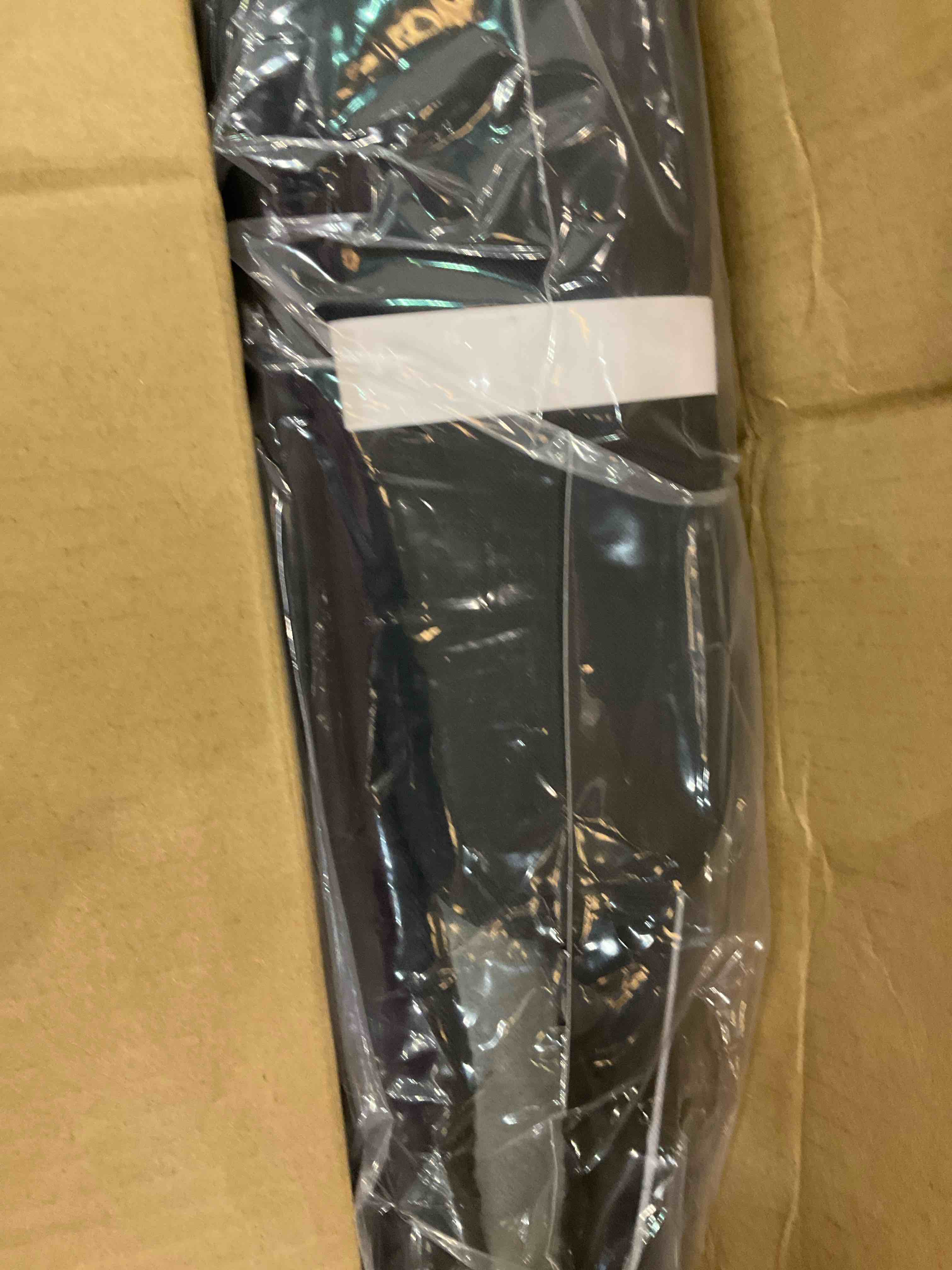 https://s3.amazonaws.com/lotting-images-prod/BargainHunt/EXS01273355_1712342635104.jpeg