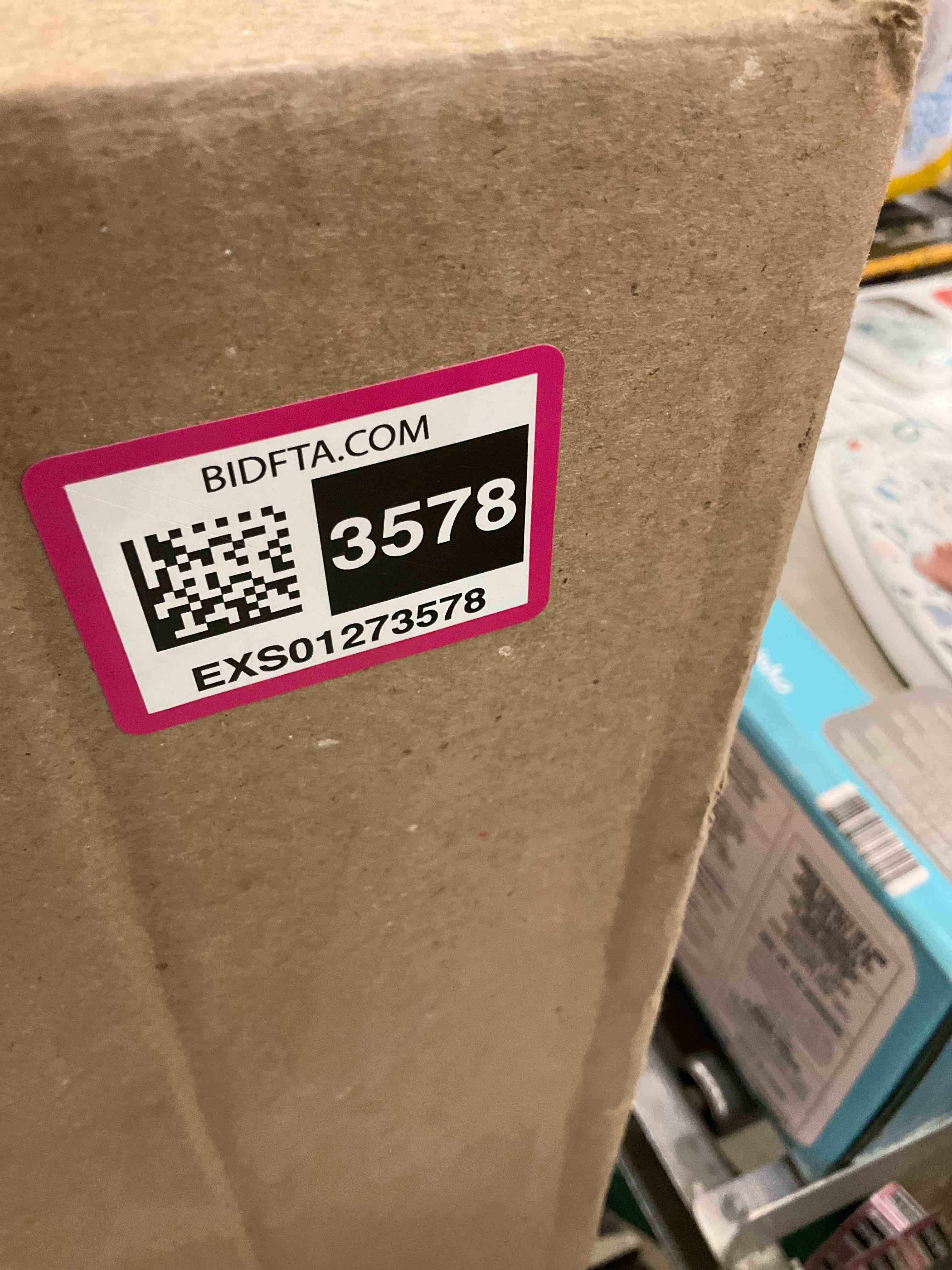 https://s3.amazonaws.com/lotting-images-prod/BargainHunt/EXS01273578_1711730378978.jpeg