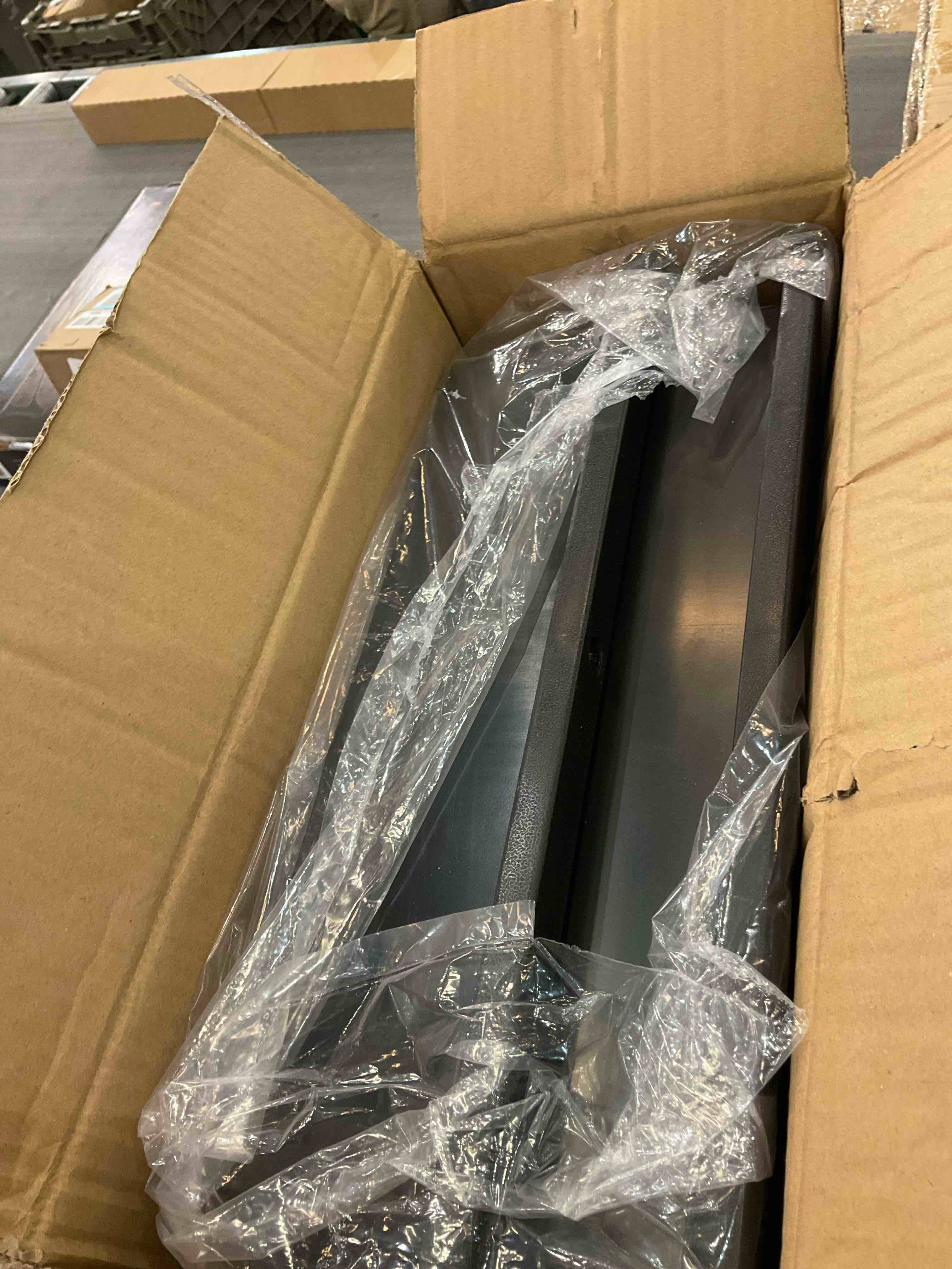 https://s3.amazonaws.com/lotting-images-prod/BargainHunt/EXS01273582_1711730917336.jpeg