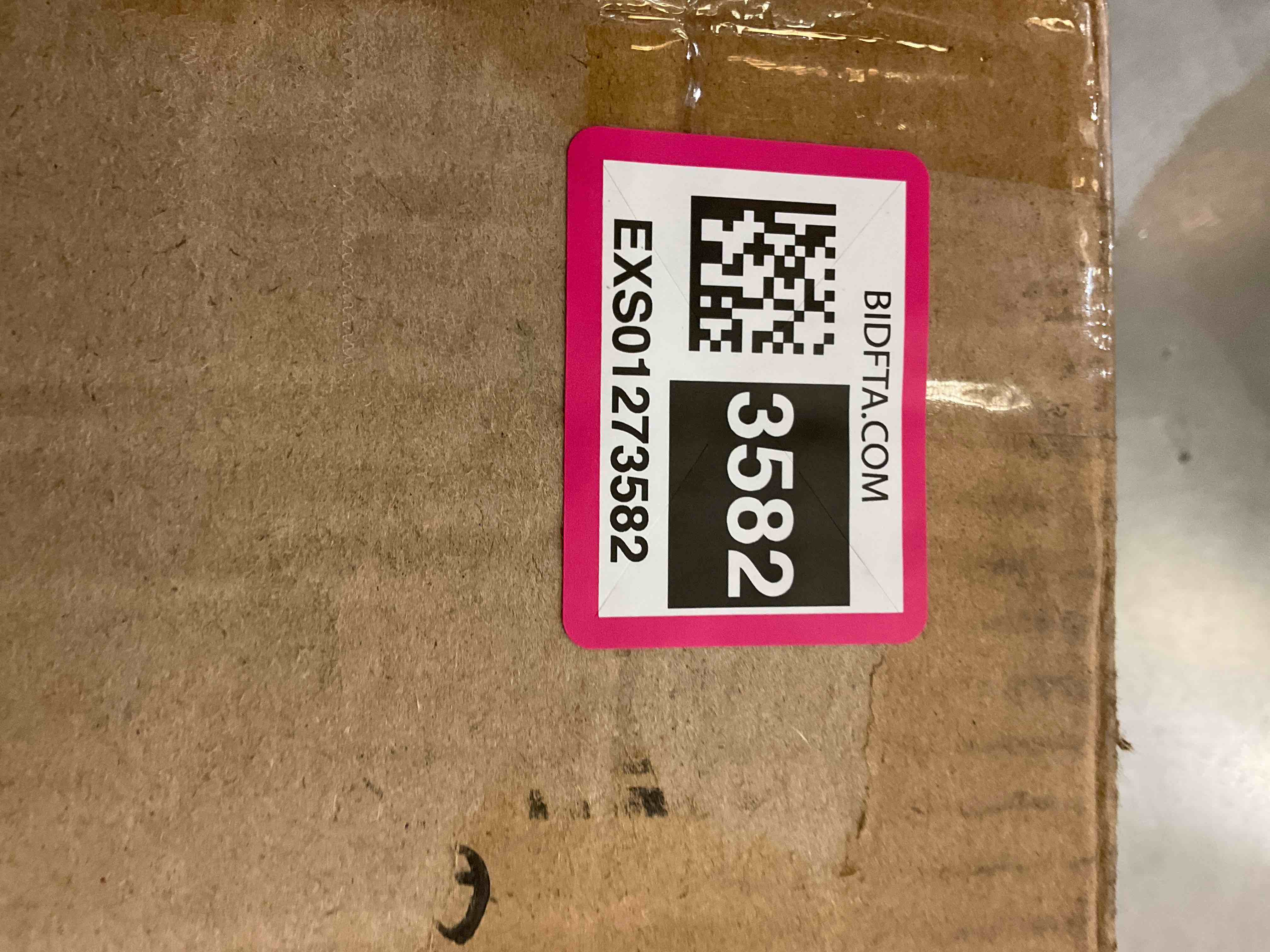 https://s3.amazonaws.com/lotting-images-prod/BargainHunt/EXS01273582_1711730937018.jpeg