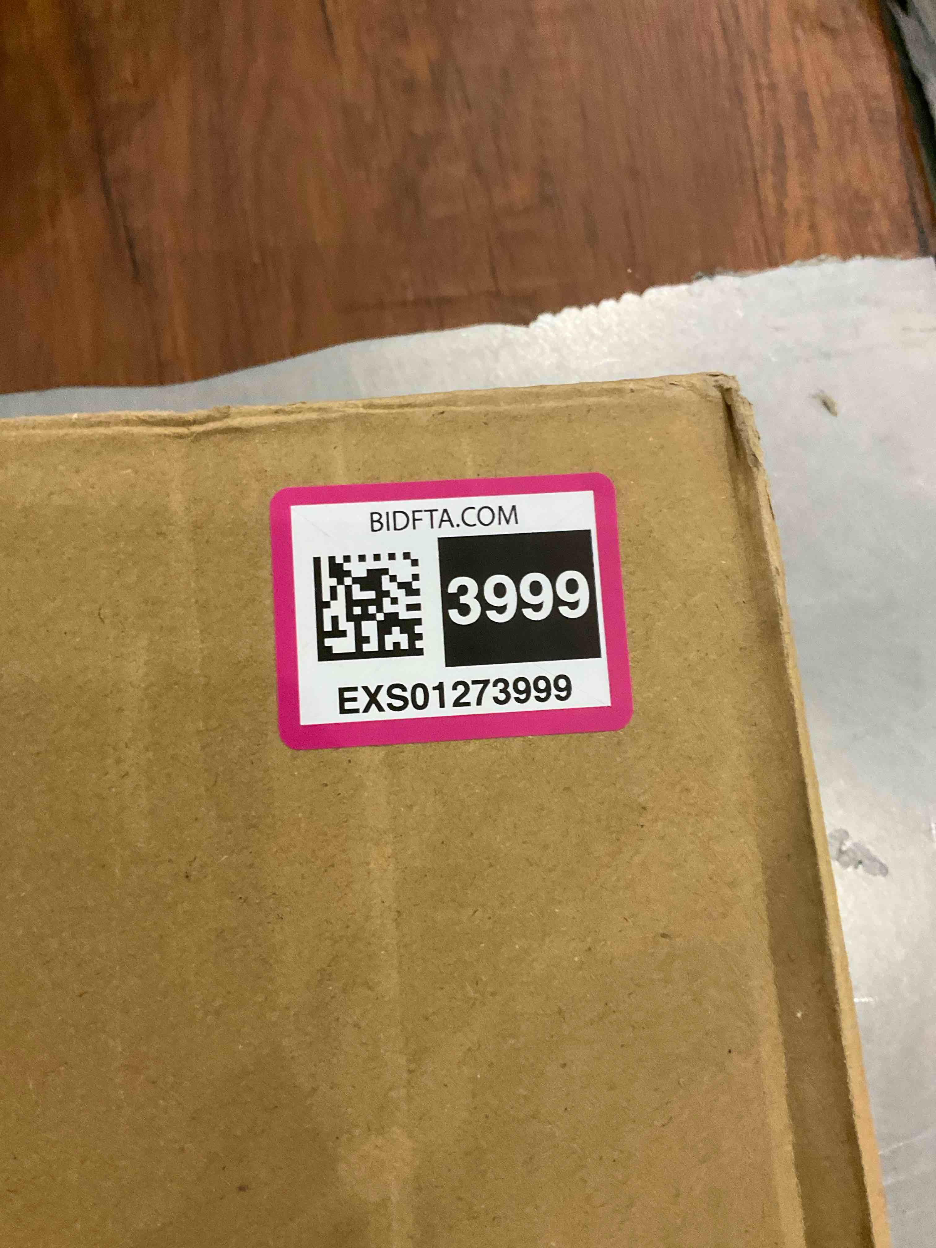 https://s3.amazonaws.com/lotting-images-prod/BargainHunt/EXS01273999_1712319609992.jpeg