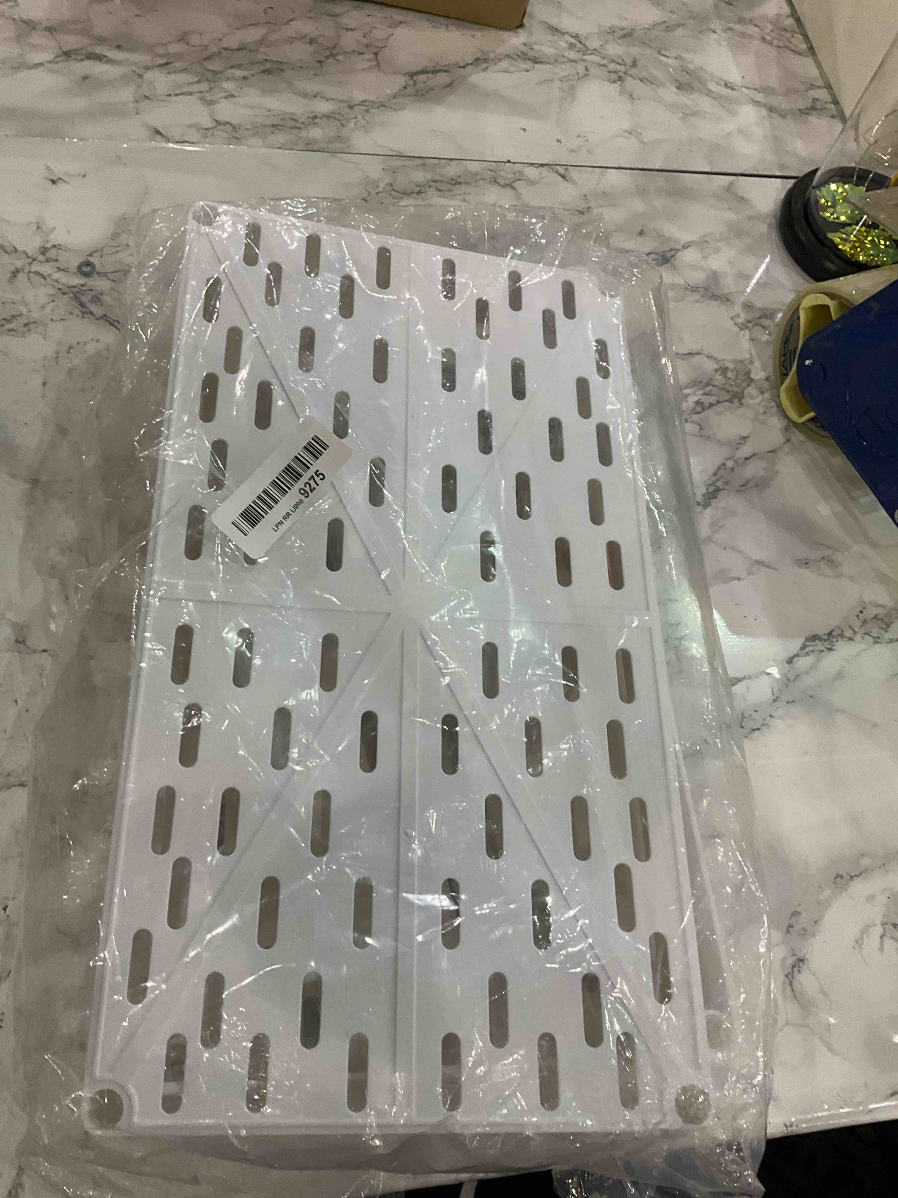 https://s3.amazonaws.com/lotting-images-prod/BargainHunt/EXS01274138_1711539921977.jpeg