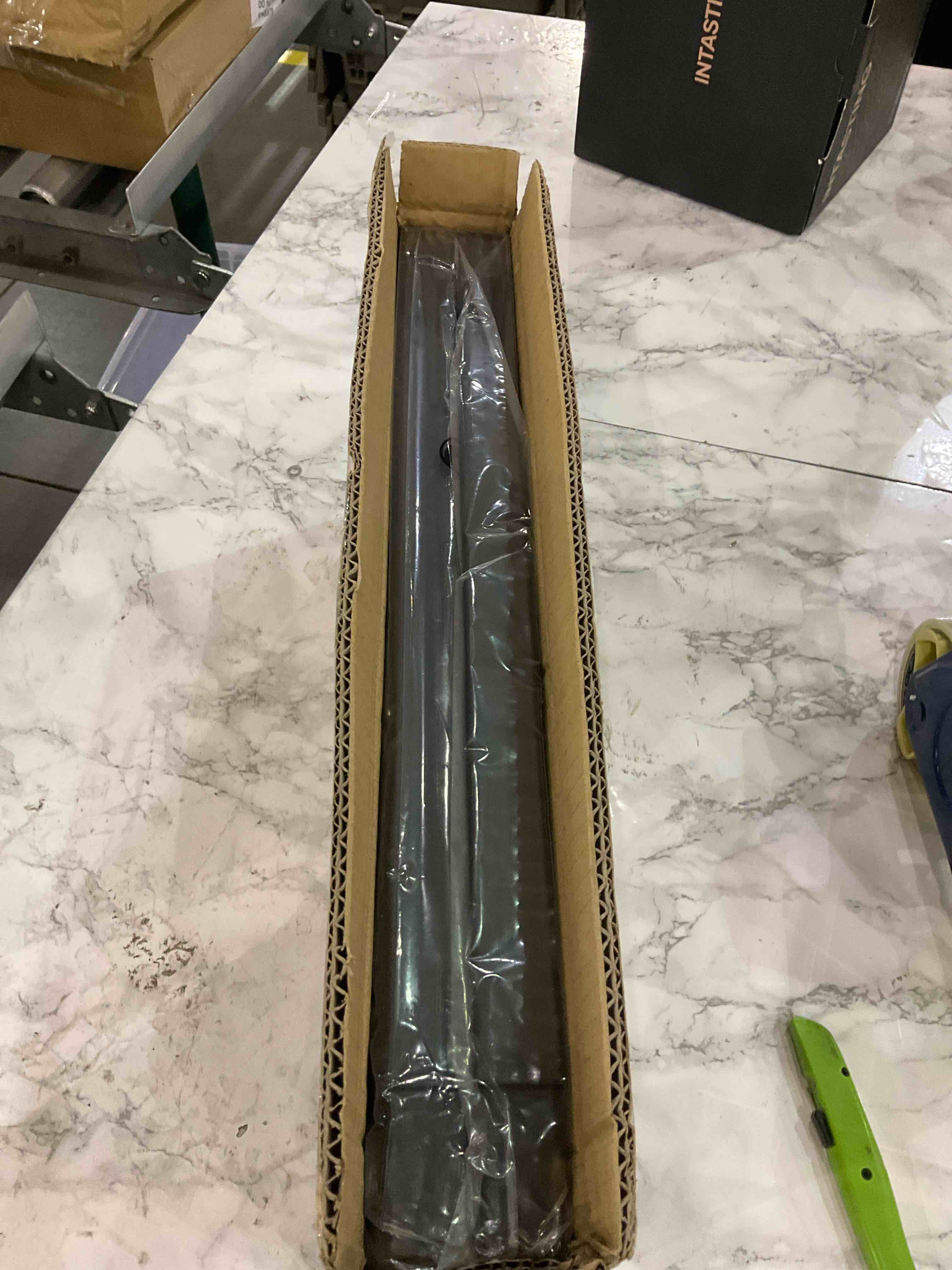 https://s3.amazonaws.com/lotting-images-prod/BargainHunt/EXS01274139_1711539995365.jpeg