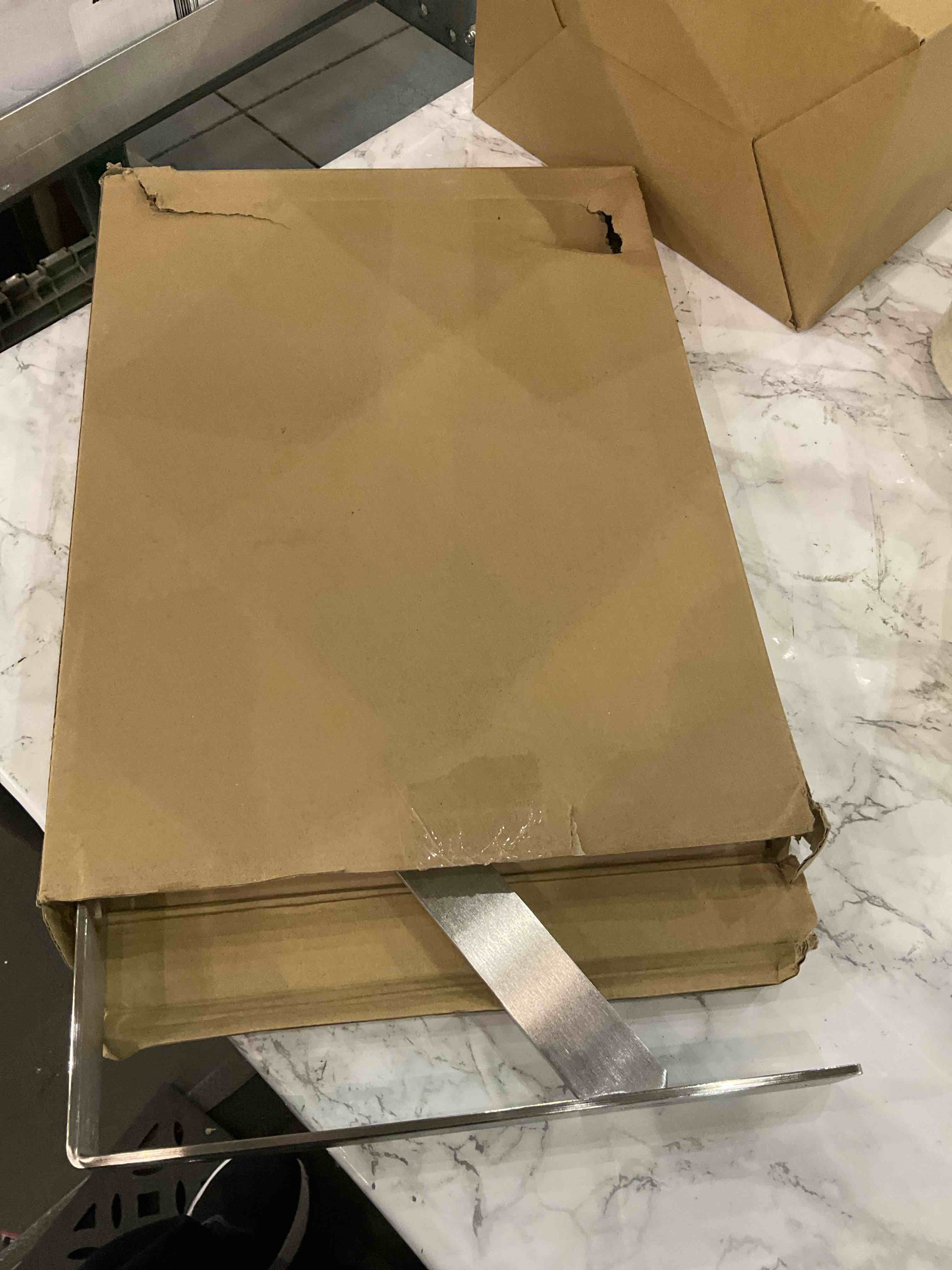 https://s3.amazonaws.com/lotting-images-prod/BargainHunt/EXS01274151_1711541194248.jpeg