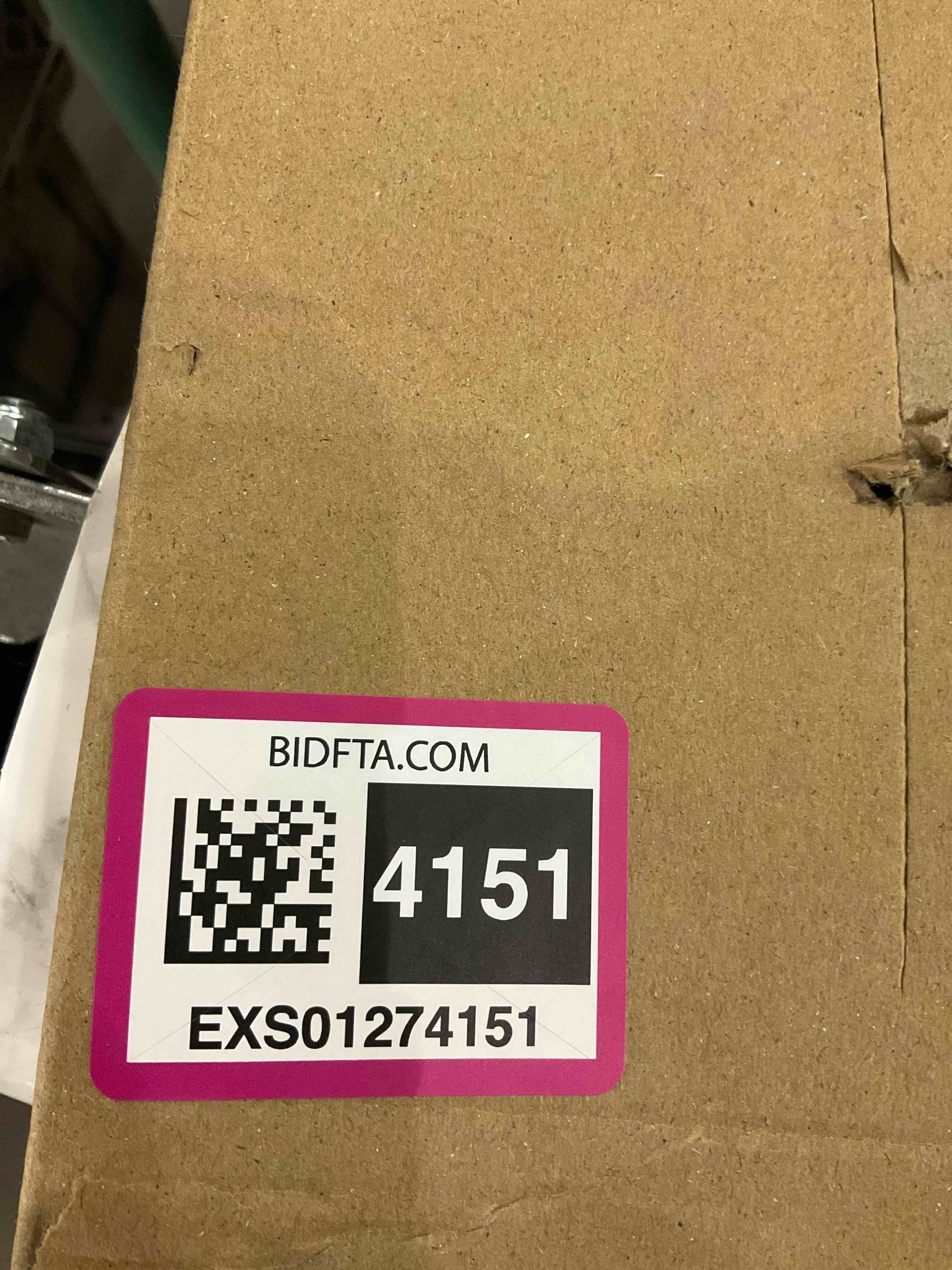 https://s3.amazonaws.com/lotting-images-prod/BargainHunt/EXS01274151_1711541229018.jpeg