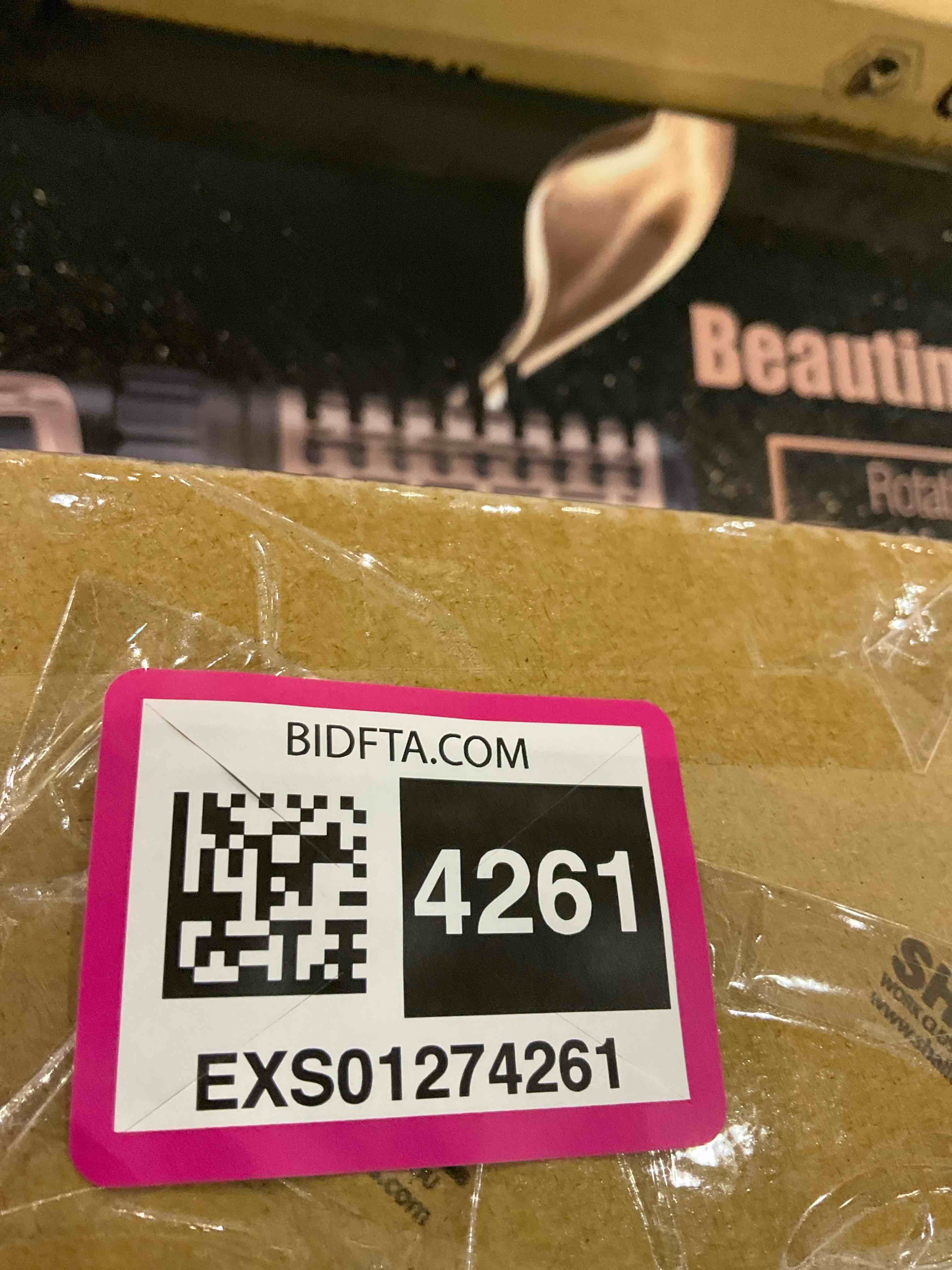 https://s3.amazonaws.com/lotting-images-prod/BargainHunt/EXS01274261_1711628356065.jpeg