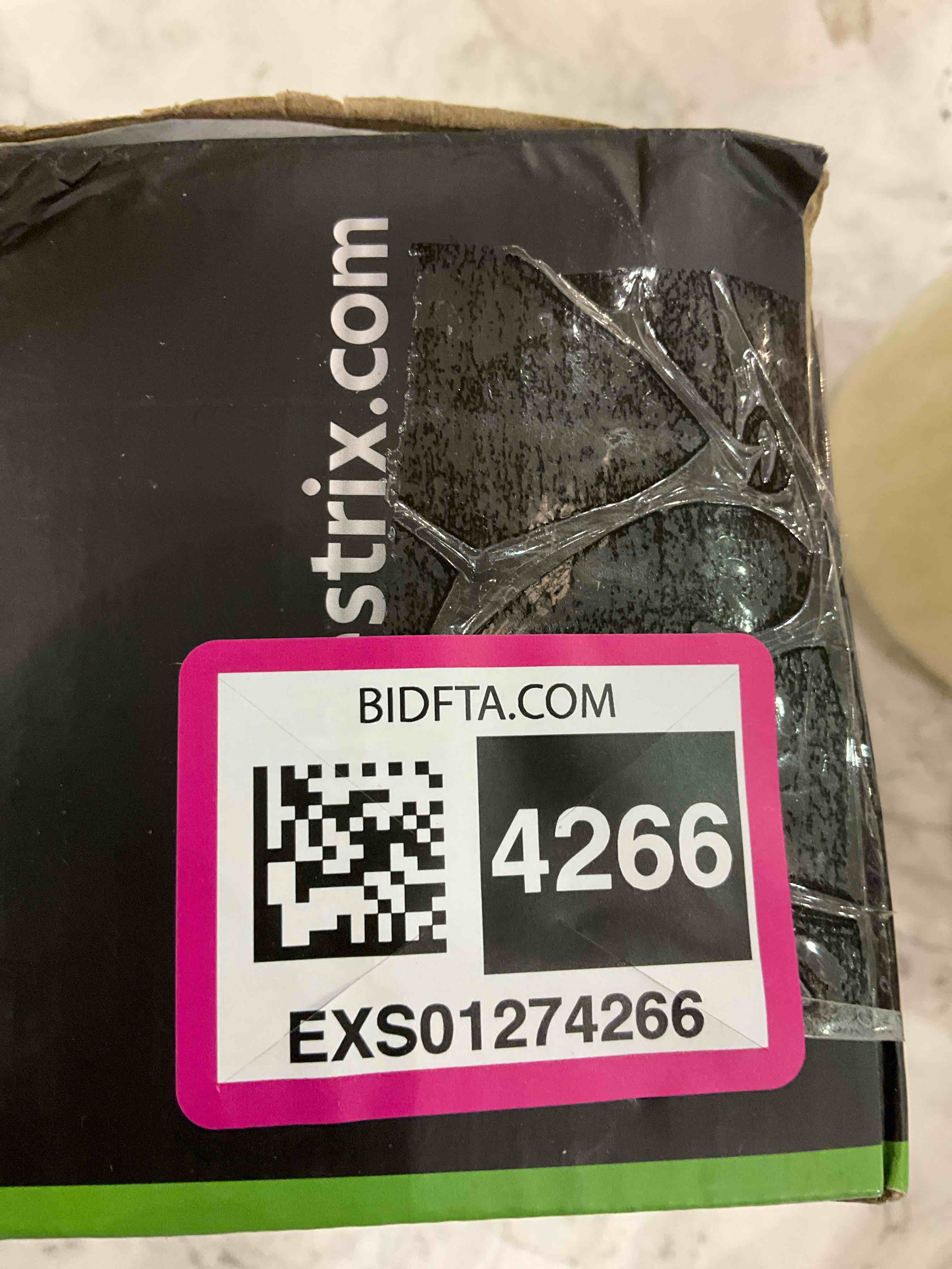https://s3.amazonaws.com/lotting-images-prod/BargainHunt/EXS01274266_1711628832031.jpeg