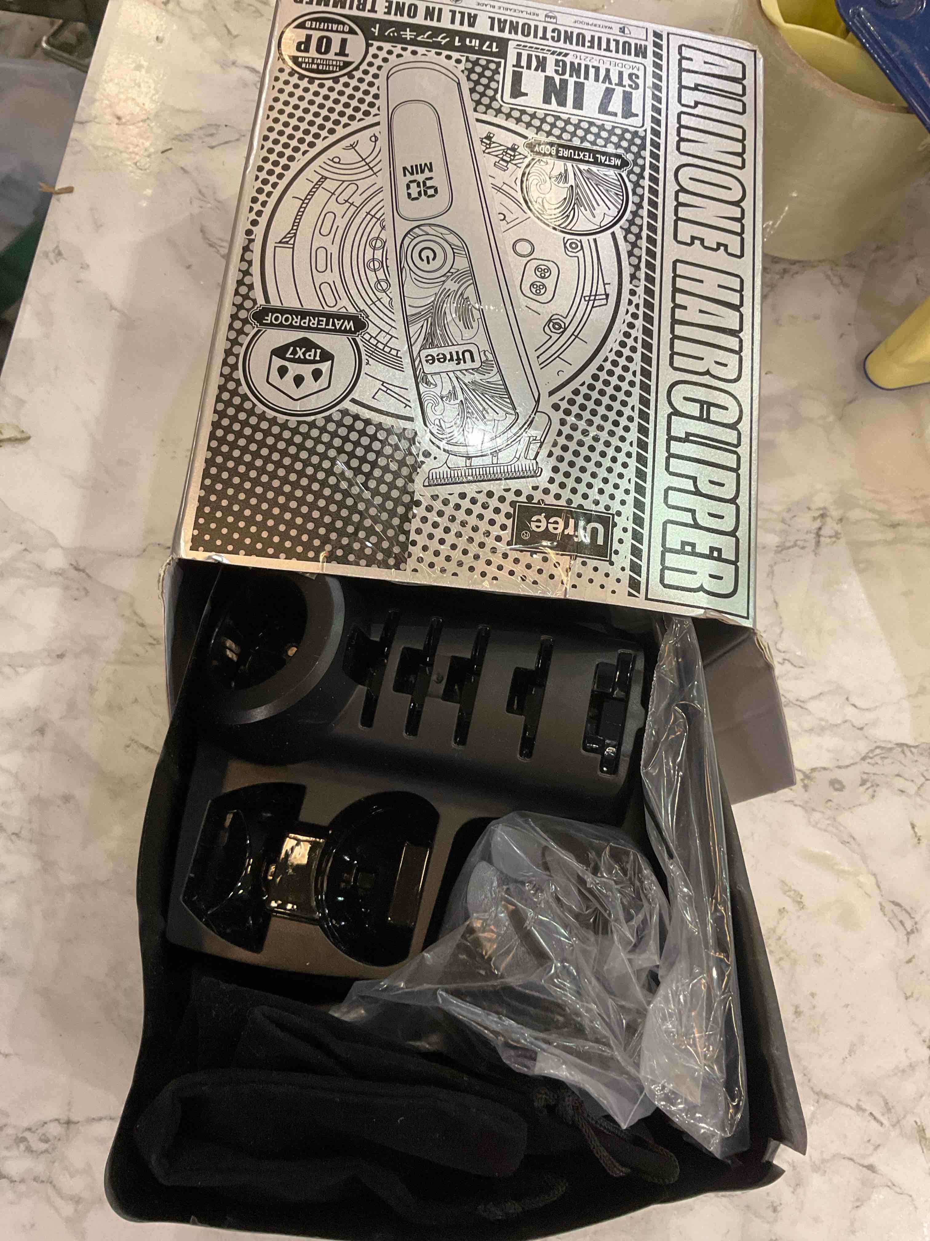 https://s3.amazonaws.com/lotting-images-prod/BargainHunt/EXS01274326_1711638967517.jpeg