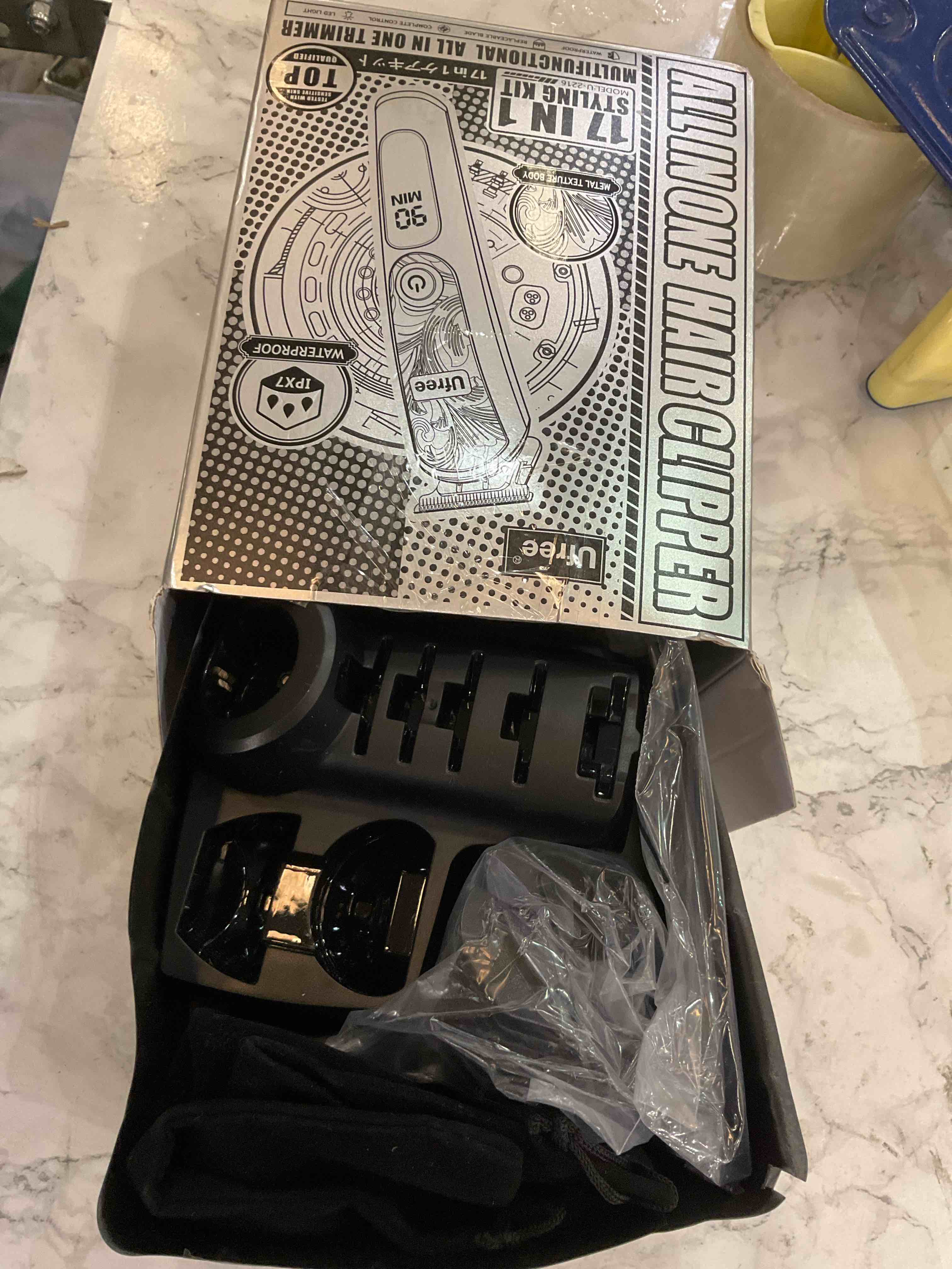 https://s3.amazonaws.com/lotting-images-prod/BargainHunt/EXS01274326_1711638968589.jpeg