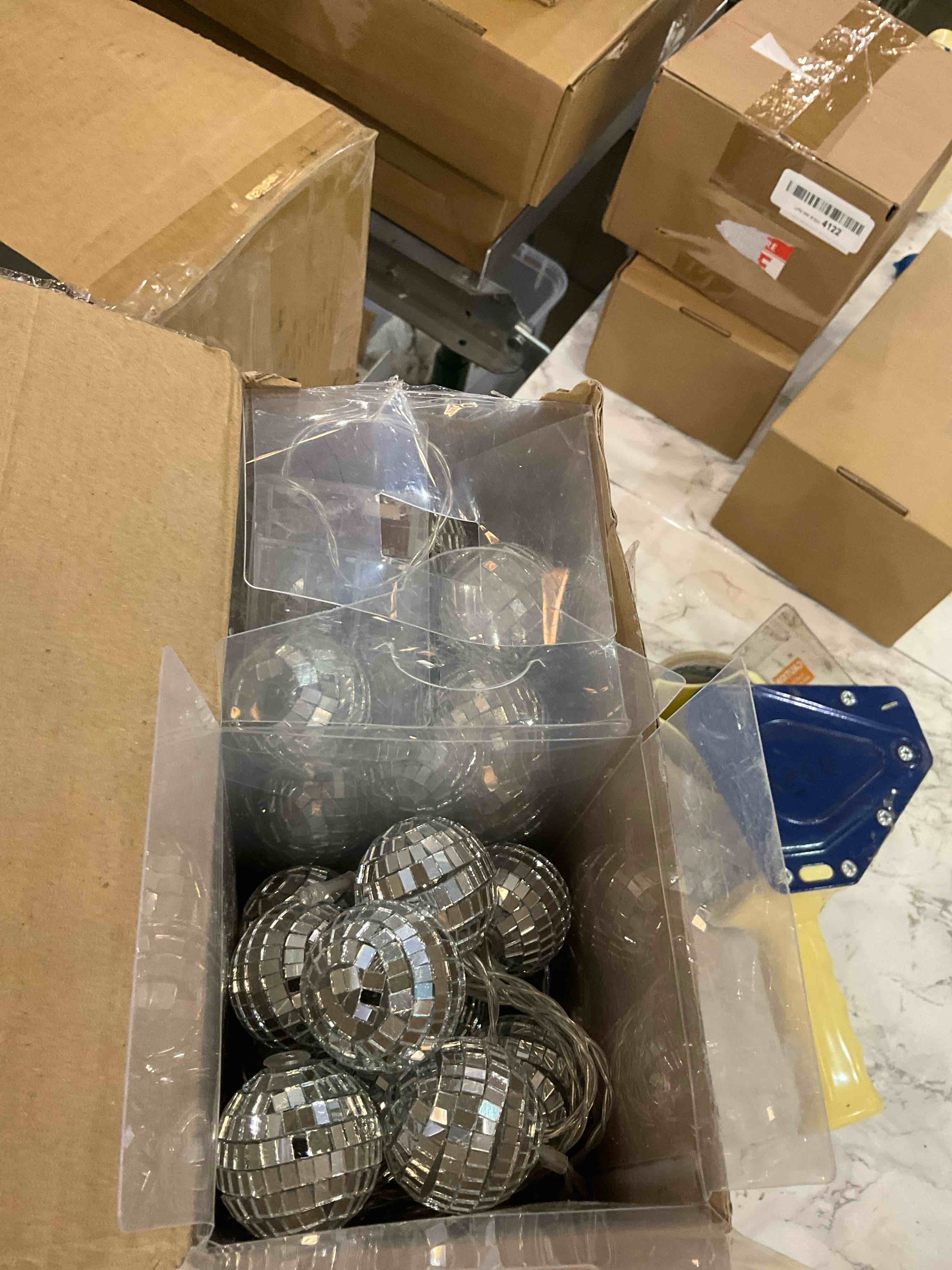 https://s3.amazonaws.com/lotting-images-prod/BargainHunt/EXS01274329_1711639223832.jpeg