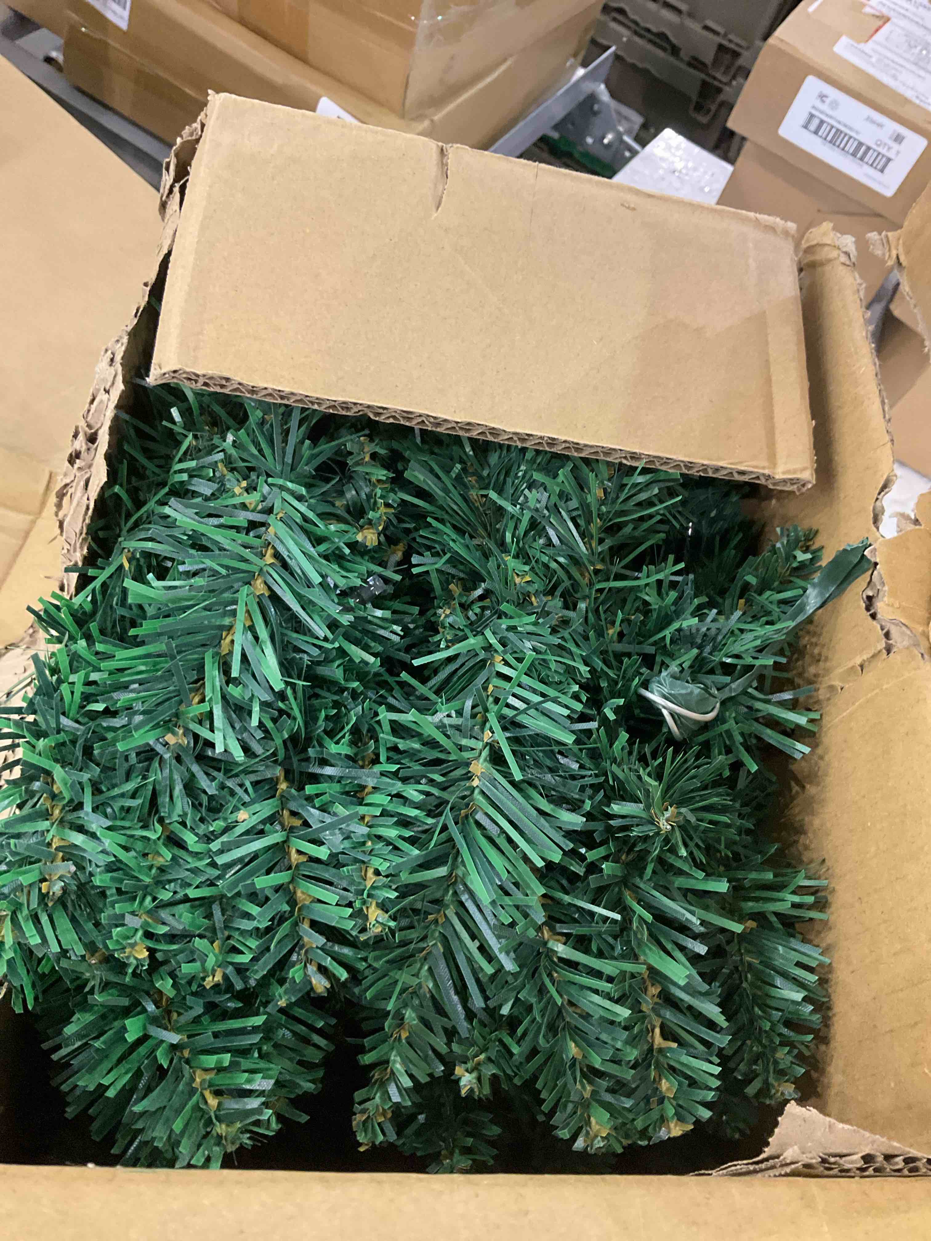 https://s3.amazonaws.com/lotting-images-prod/BargainHunt/EXS01274419_1711712856700.jpeg