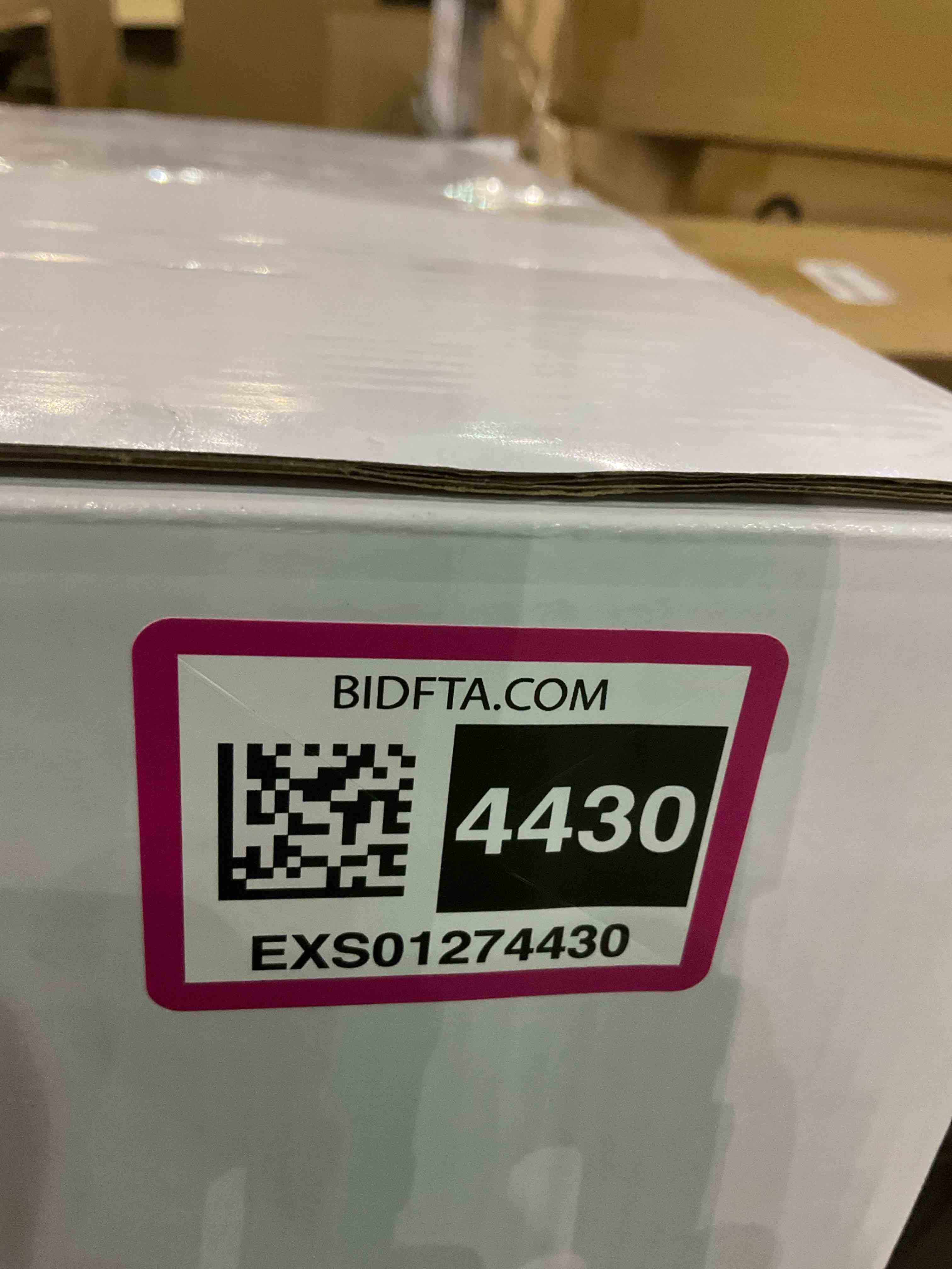 https://s3.amazonaws.com/lotting-images-prod/BargainHunt/EXS01274430_1711714343125.jpeg