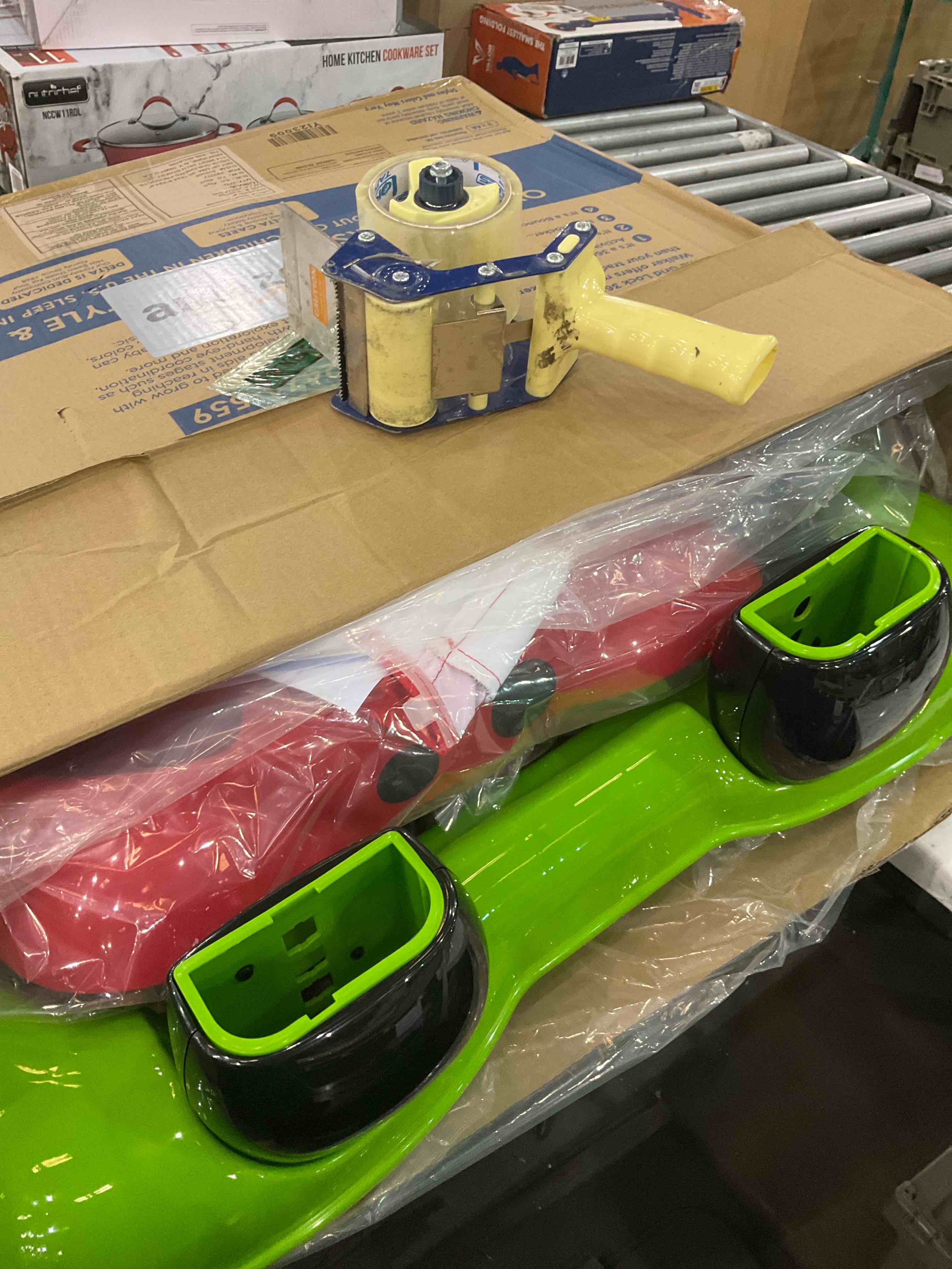 https://s3.amazonaws.com/lotting-images-prod/BargainHunt/EXS01274457_1711719910407.jpeg