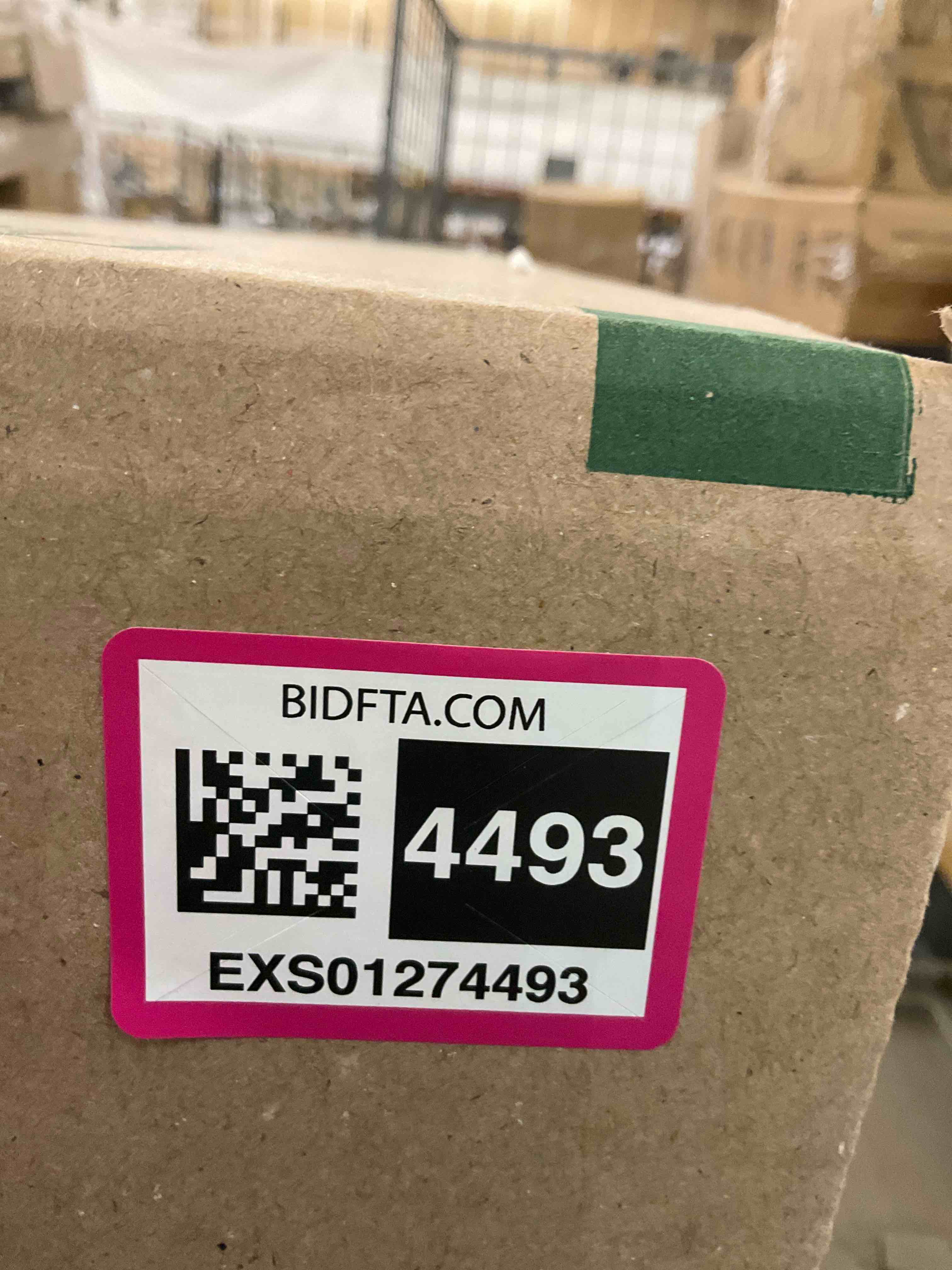 https://s3.amazonaws.com/lotting-images-prod/BargainHunt/EXS01274493_1711727022795.jpeg
