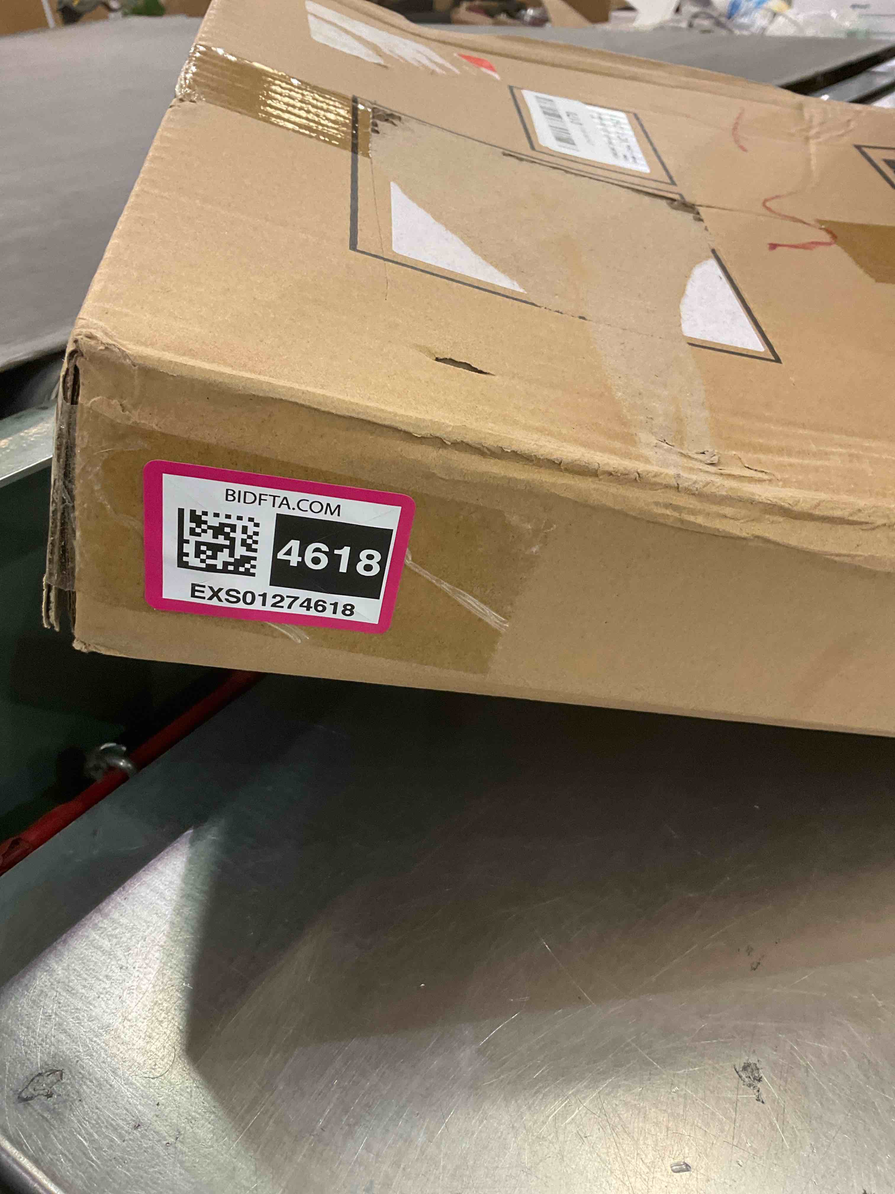 https://s3.amazonaws.com/lotting-images-prod/BargainHunt/EXS01274618_1711564870906.jpeg