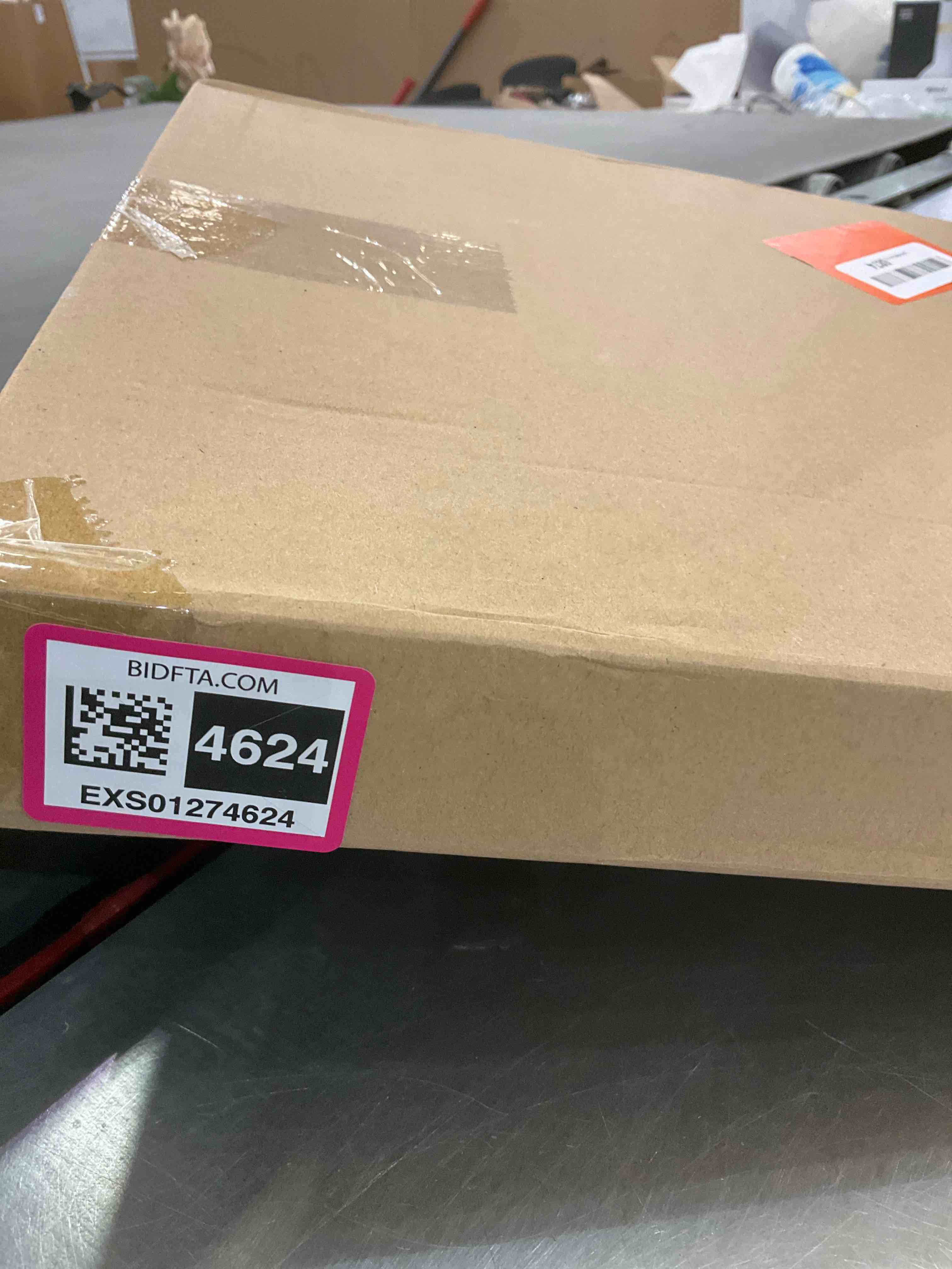 https://s3.amazonaws.com/lotting-images-prod/BargainHunt/EXS01274624_1711565470601.jpeg