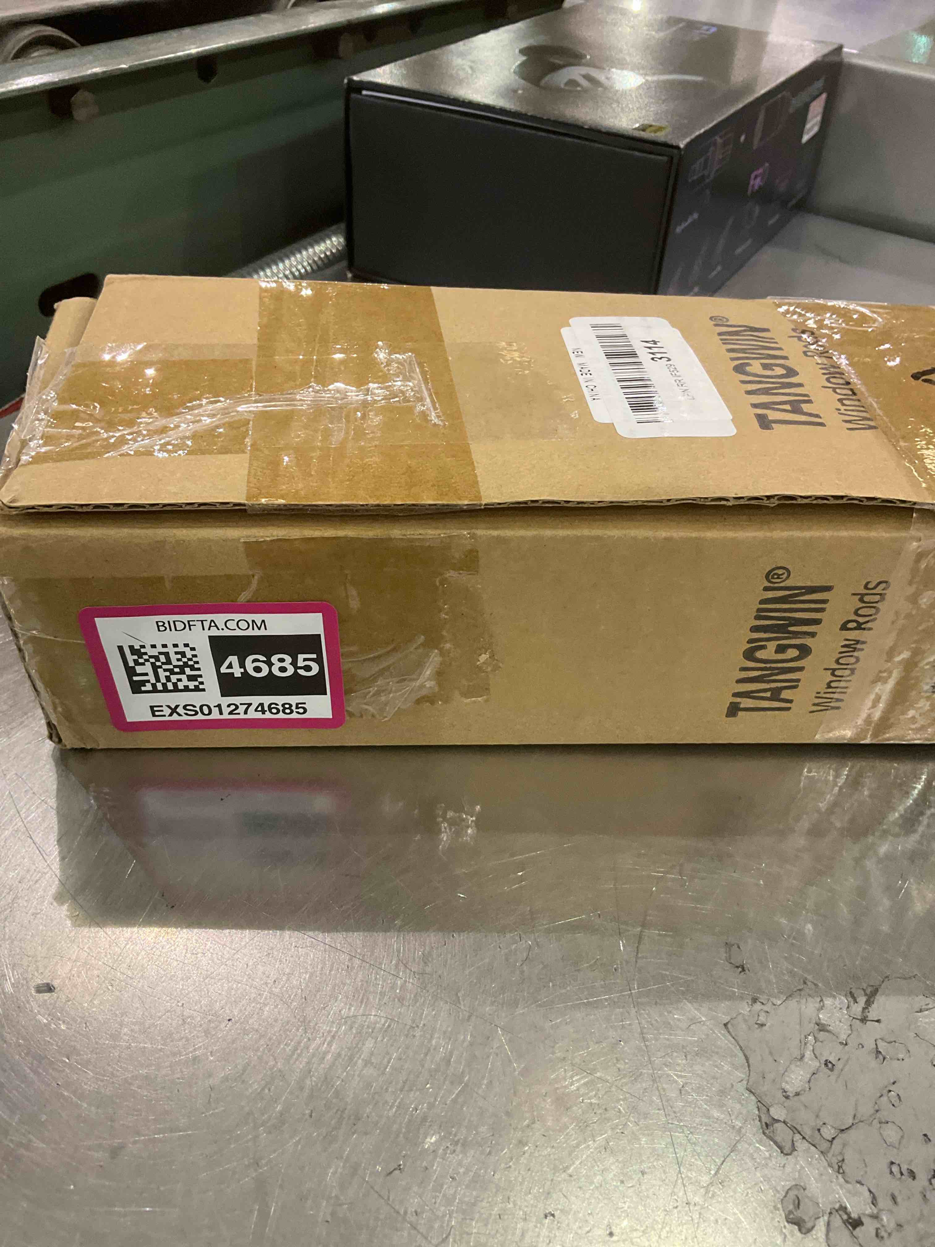 https://s3.amazonaws.com/lotting-images-prod/BargainHunt/EXS01274685_1711629958351.jpeg