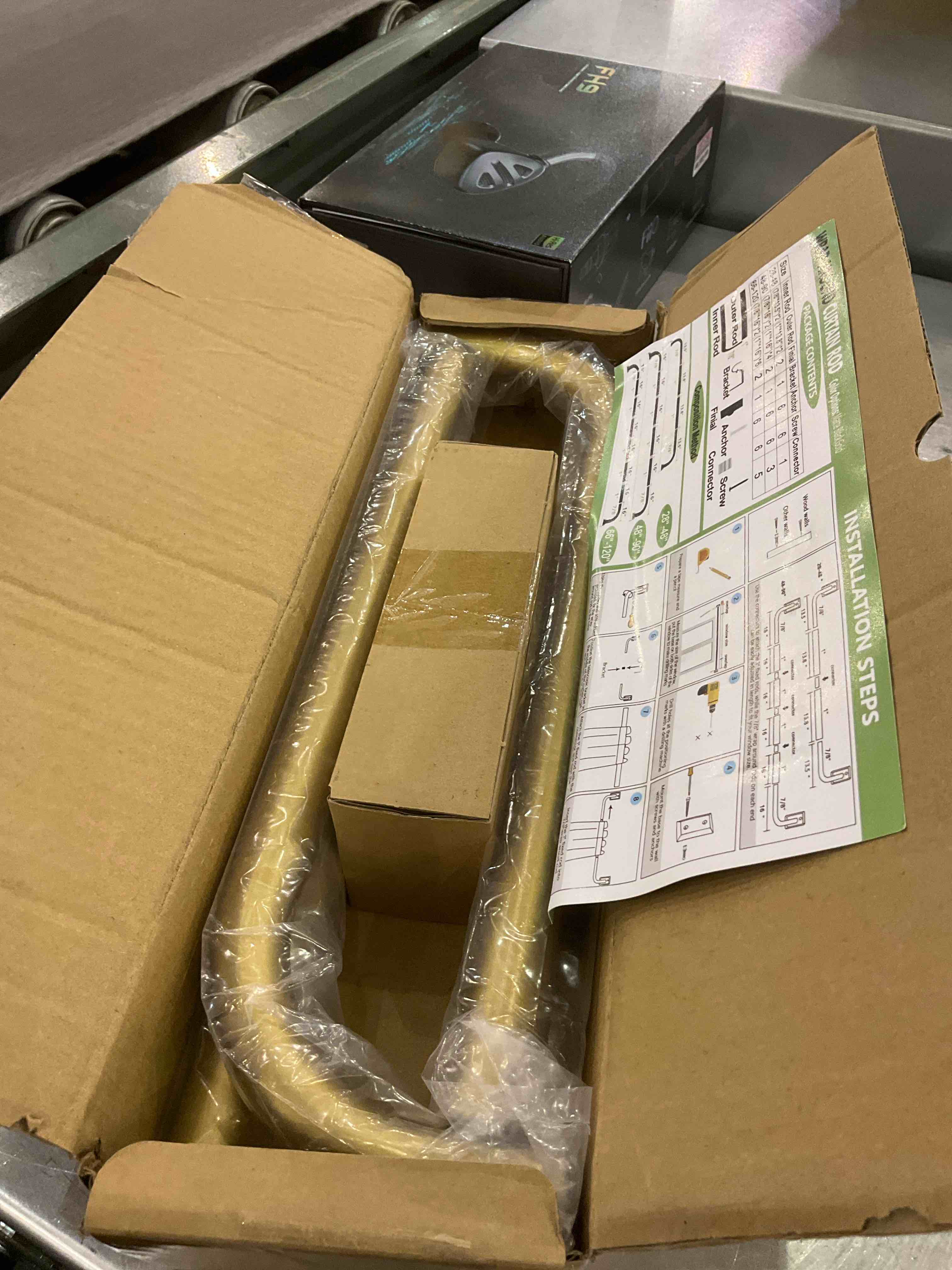 https://s3.amazonaws.com/lotting-images-prod/BargainHunt/EXS01274685_1711629966061.jpeg