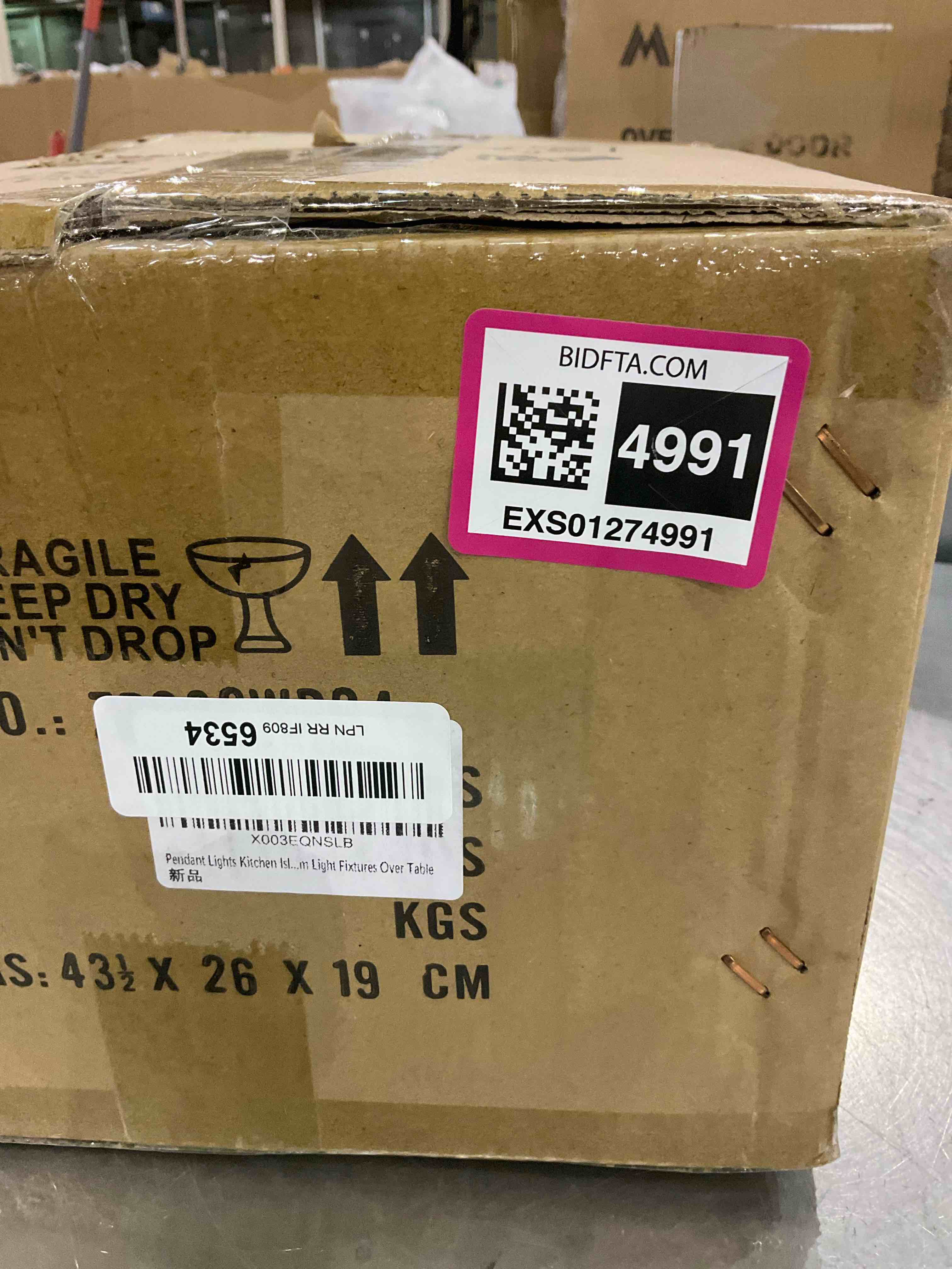 https://s3.amazonaws.com/lotting-images-prod/BargainHunt/EXS01274991_1711970662031.jpeg