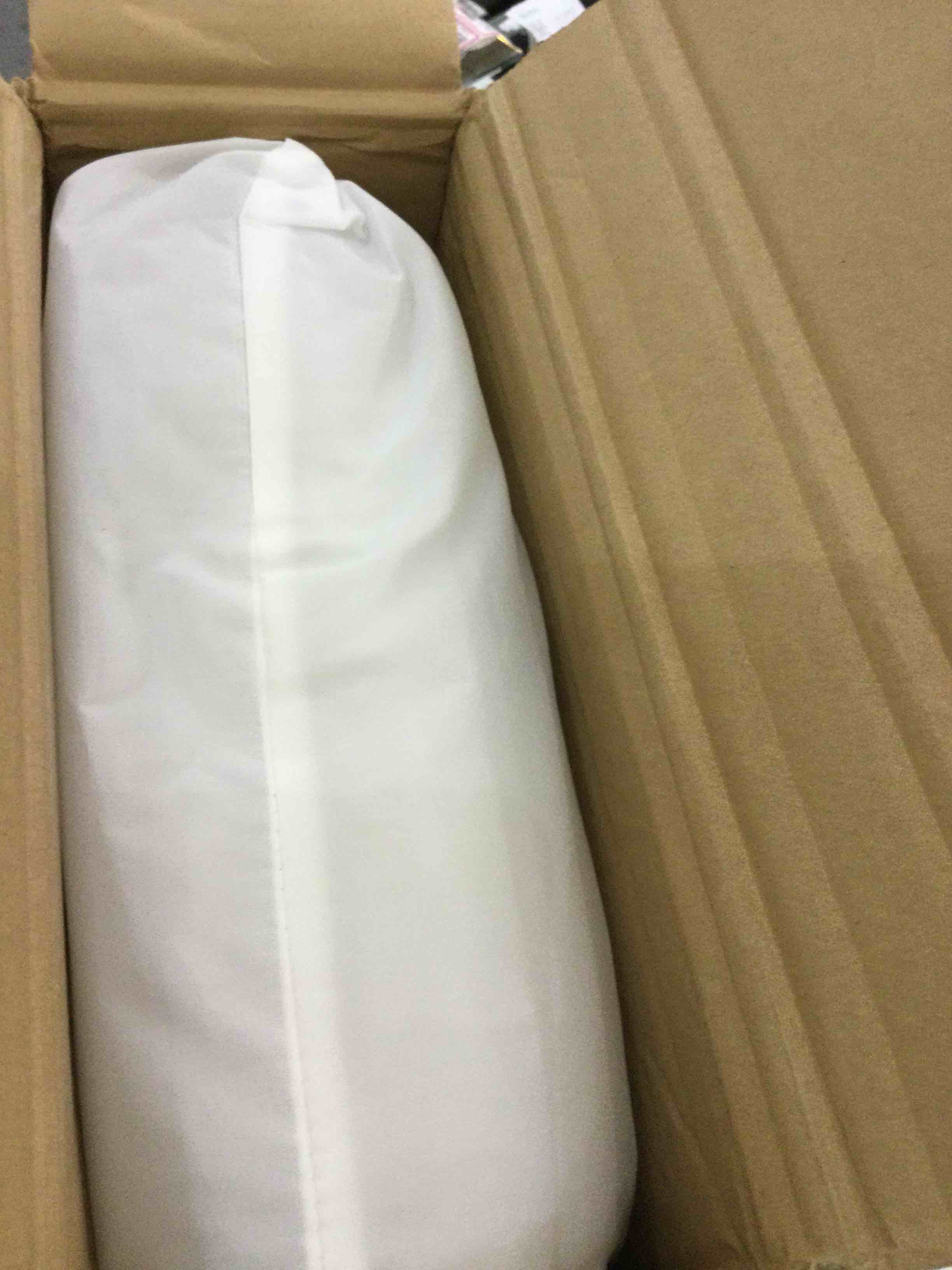 https://s3.amazonaws.com/lotting-images-prod/BargainHunt/EXS01275054_1712240100904.jpeg