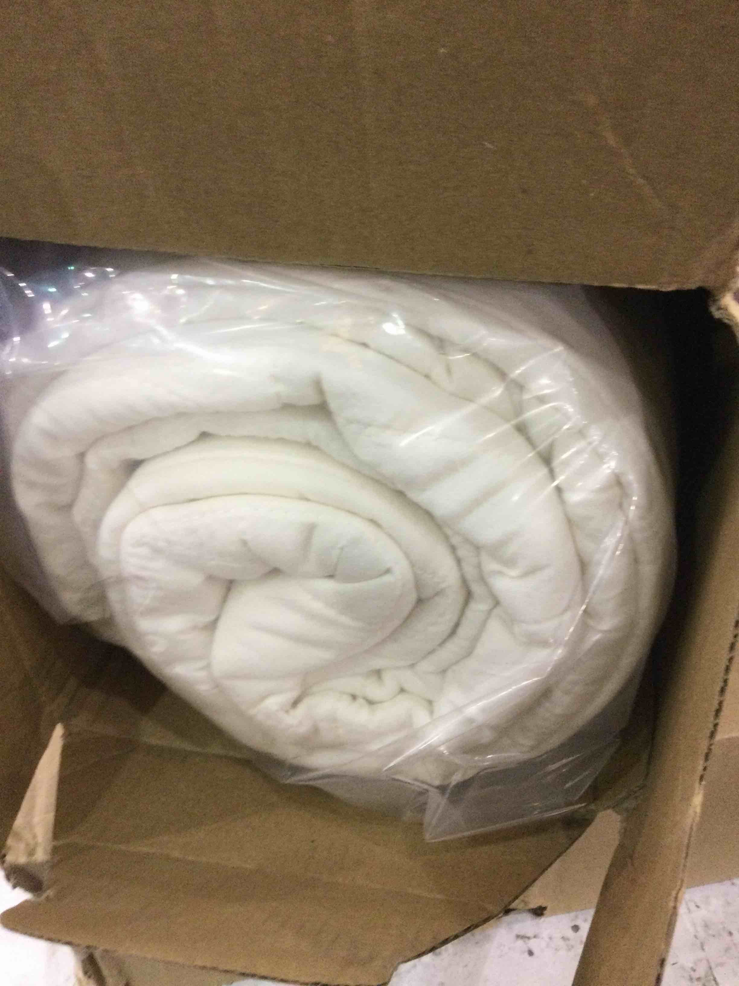 https://s3.amazonaws.com/lotting-images-prod/BargainHunt/EXS01275320_1712336327250.jpeg