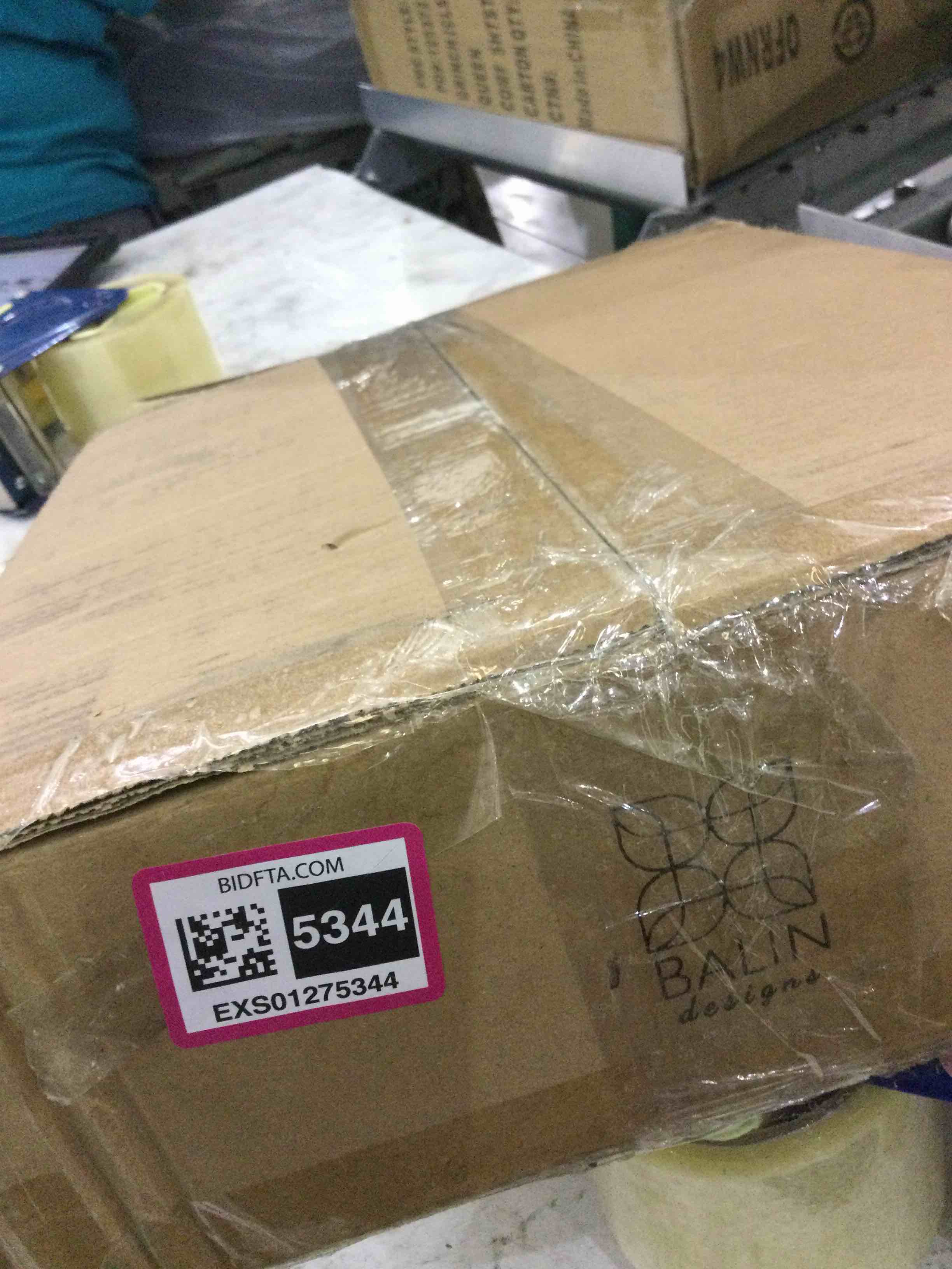 https://s3.amazonaws.com/lotting-images-prod/BargainHunt/EXS01275344_1712338114667.jpeg