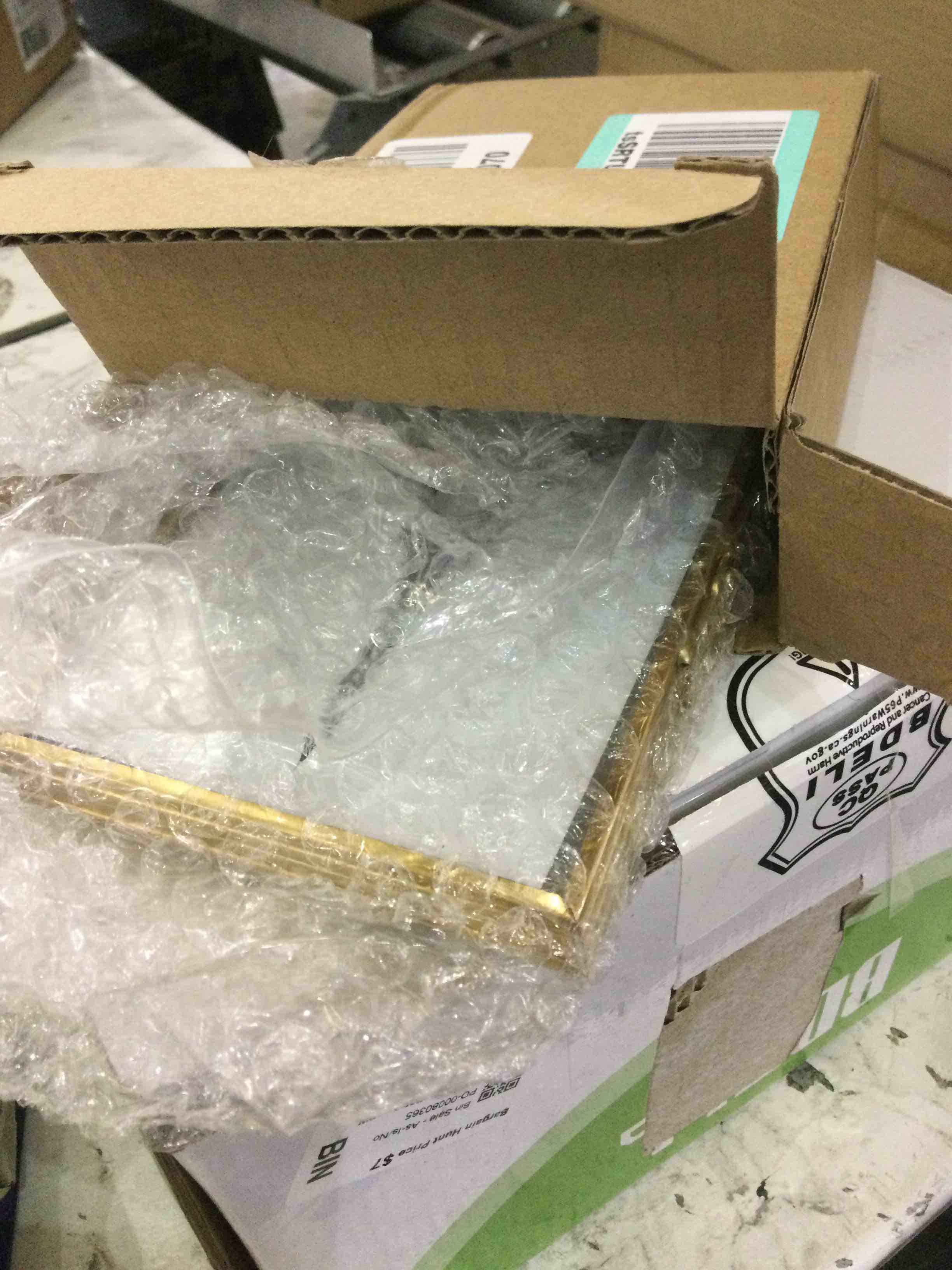 https://s3.amazonaws.com/lotting-images-prod/BargainHunt/EXS01275381_1712342804194.jpeg