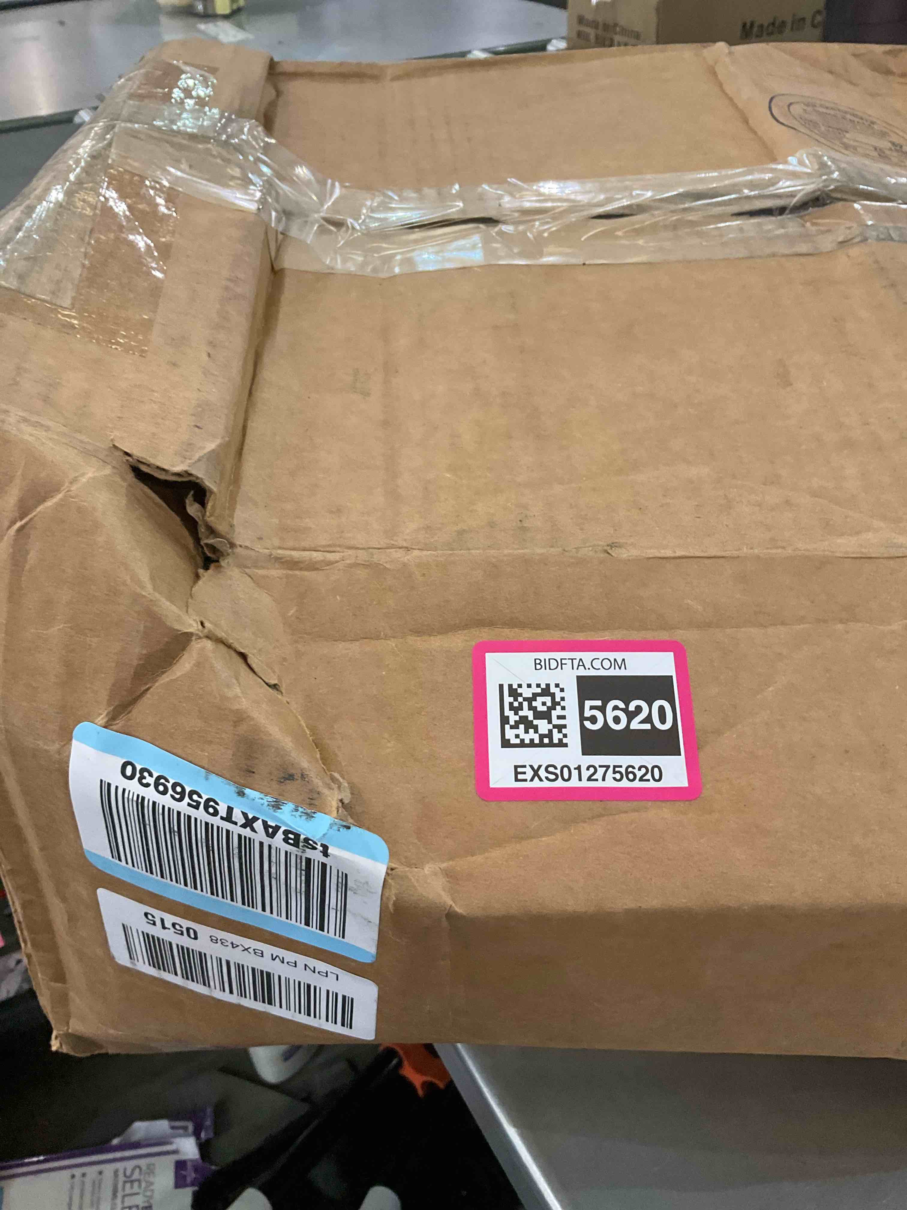 https://s3.amazonaws.com/lotting-images-prod/BargainHunt/EXS01275620_1711726176989.jpeg